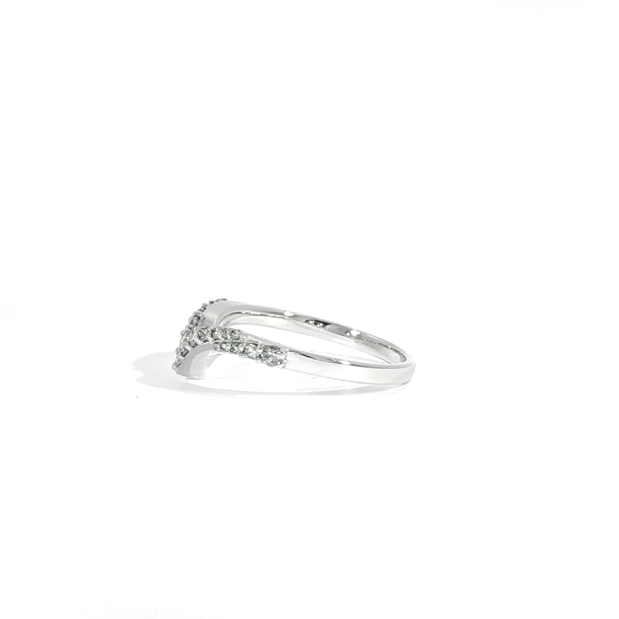 Side view of elegant 14K white gold contour wedding band
