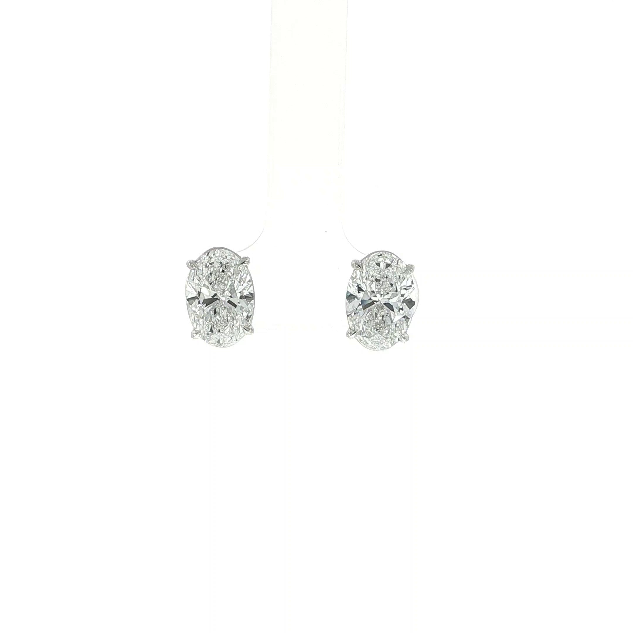 14K Gold Oval Diamond Earrings - 4CTW