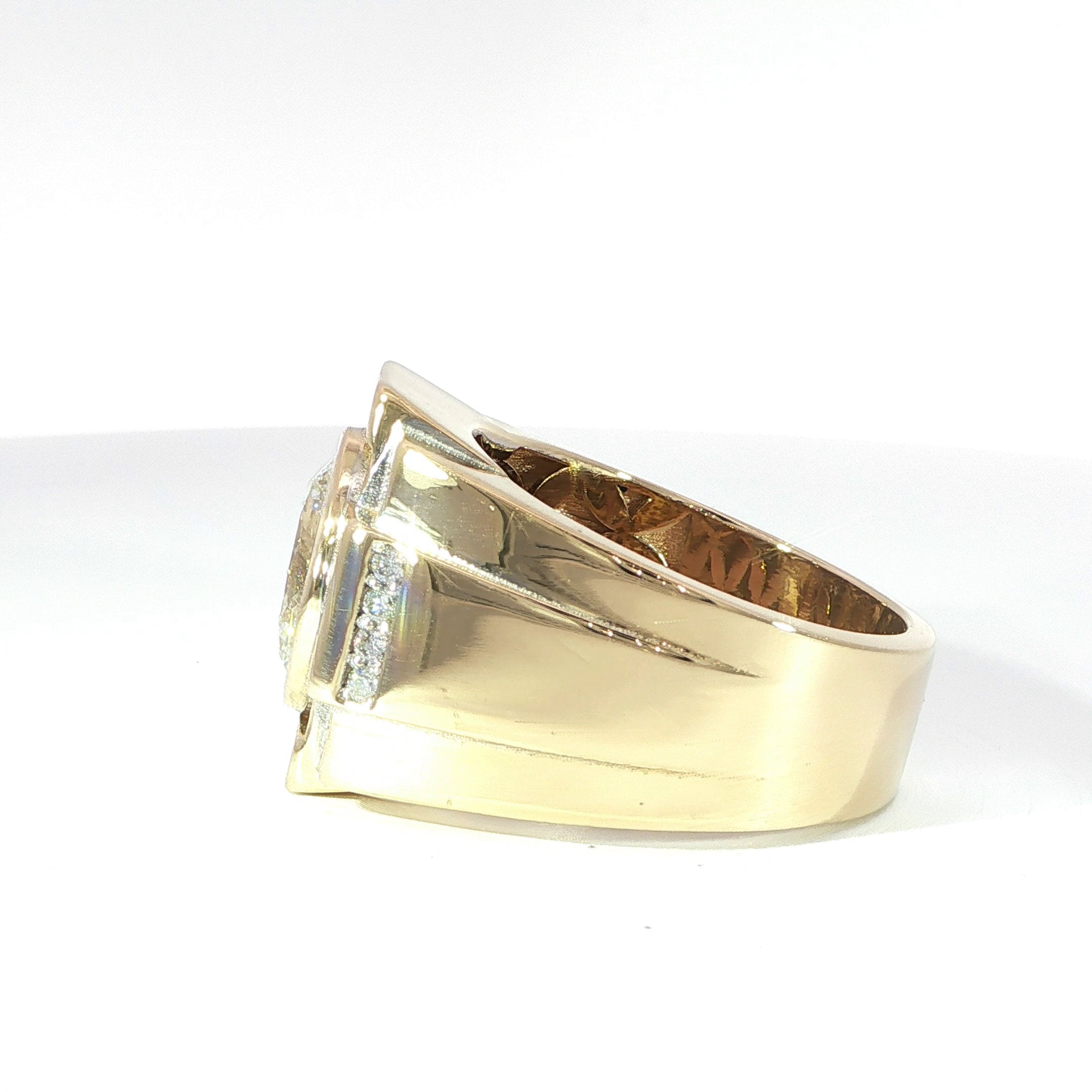 14K Yellow Gold 3ct Oval Lab Grown Diamond Men’s Ring with Natural Side Diamonds – 3.4ctw