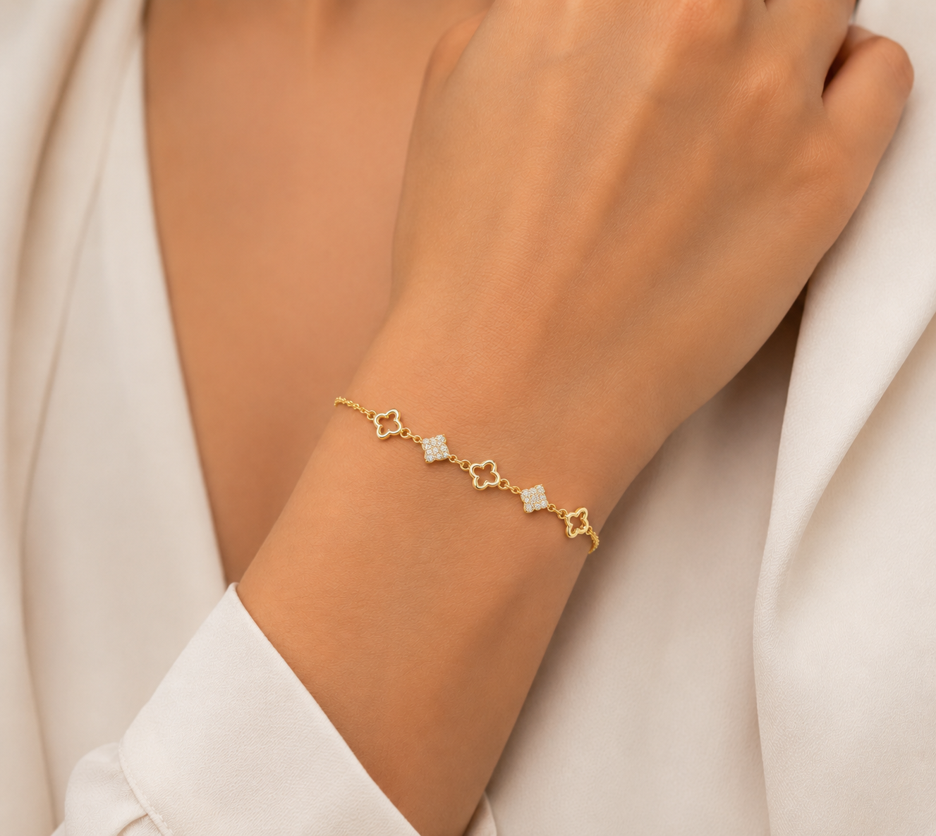 Dainty clover chain bracelet in 925 sterling silver