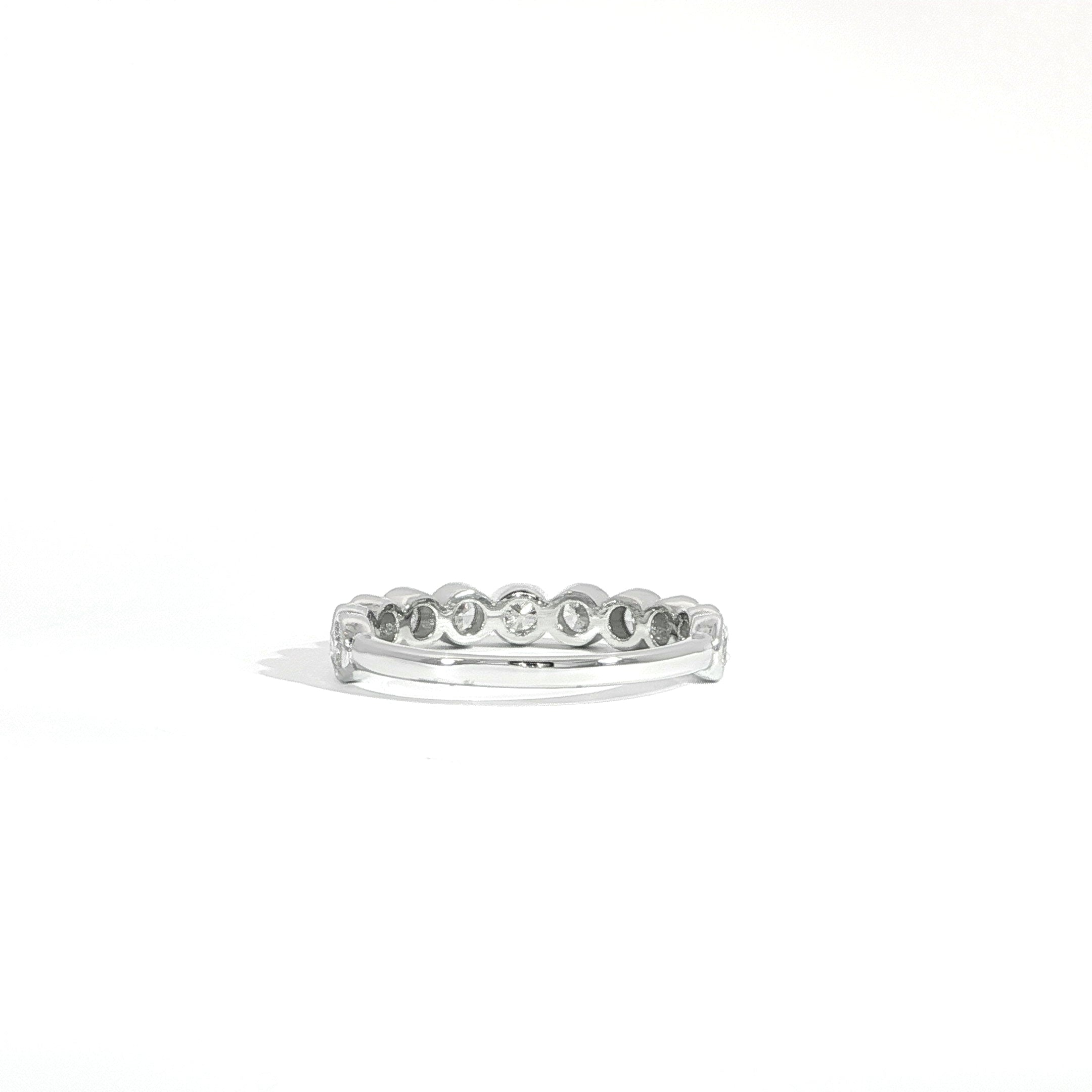 14K Diamond Round Bezel Band