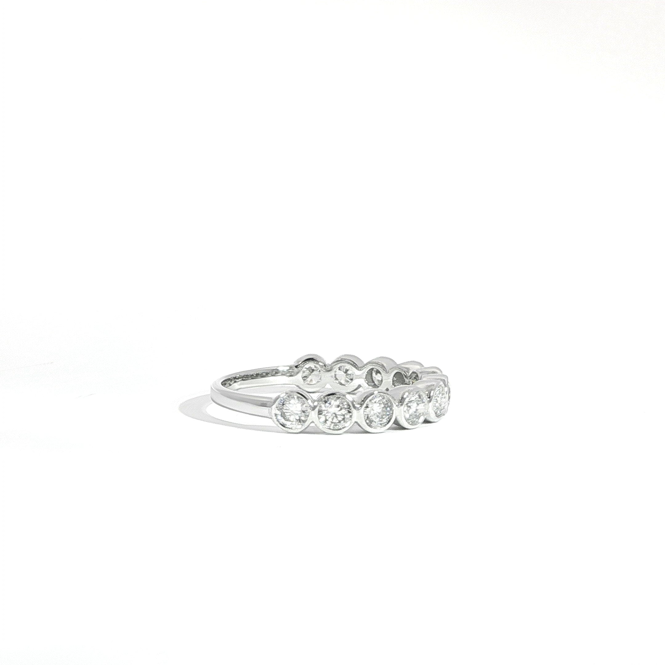 14K Diamond Round Bezel Band