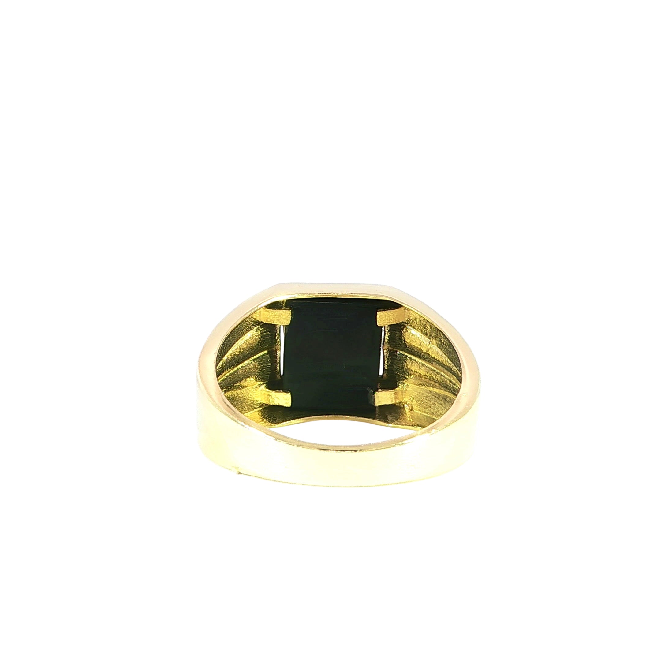 men’s onyx ring with polished yellow gold finish back