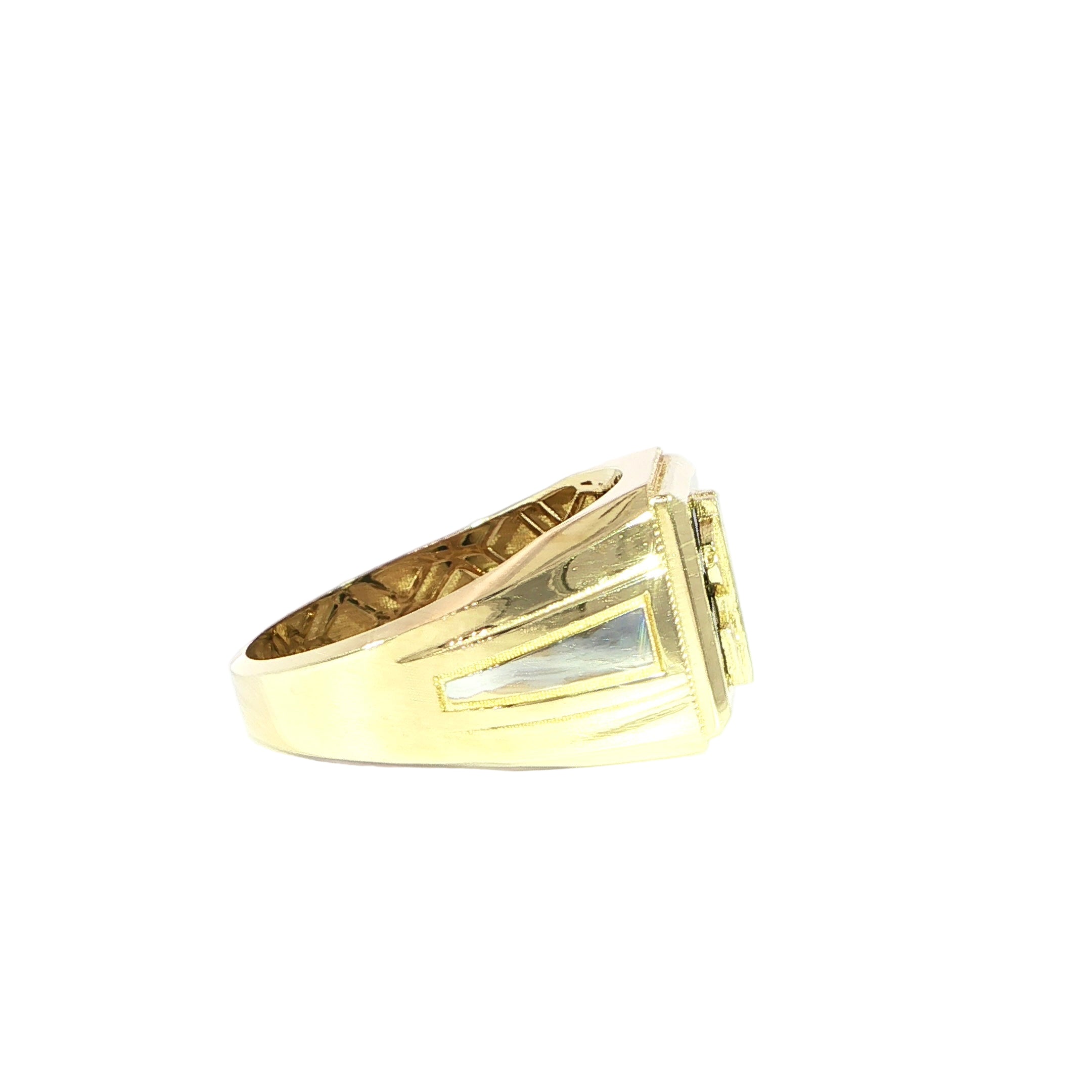 black onyx gold signet ring side profile