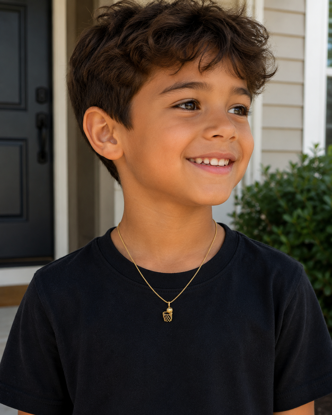 Lightweight basketball hoop and ball gold charm