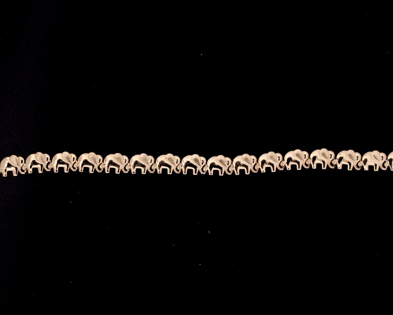 14K Elephants Bracelet, 6.8MM
