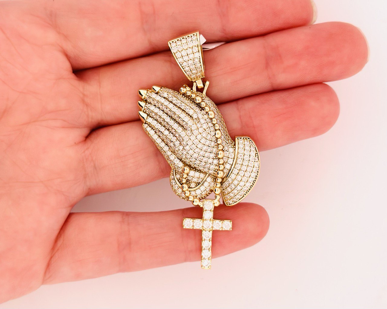 Sterling Silver Praying Hand Pendant with VVS Moissanite