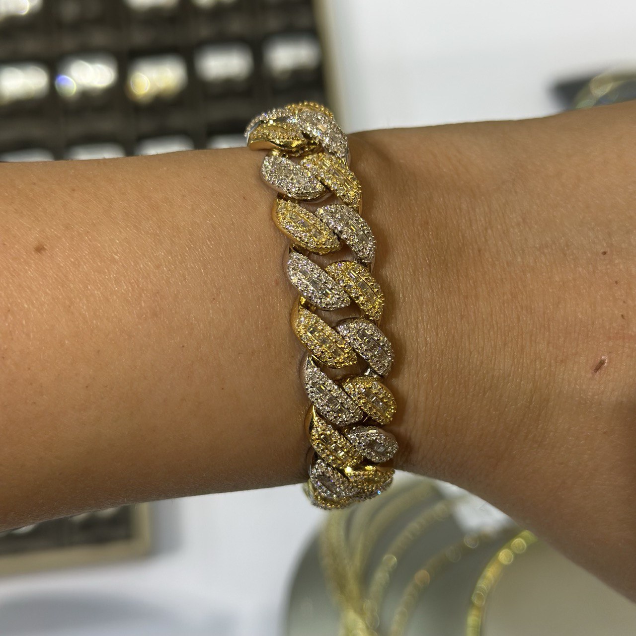 Sterling Silver Miami Cuban Bracelet- 12.10CT VVS-D Moissanite, 14MM,