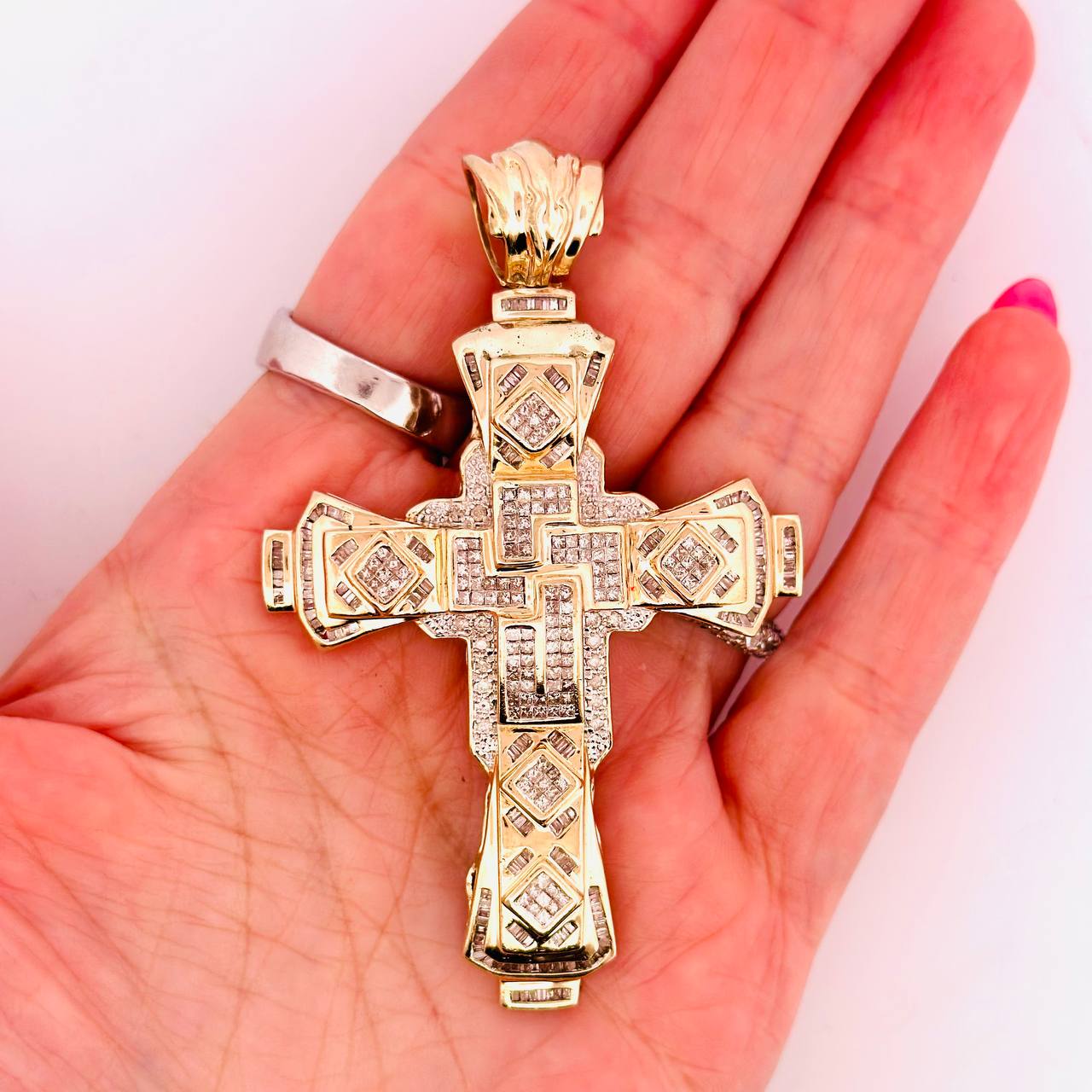 14K Yellow Gold Cross Pendant with SI Natural Diamonds - 2.25CT