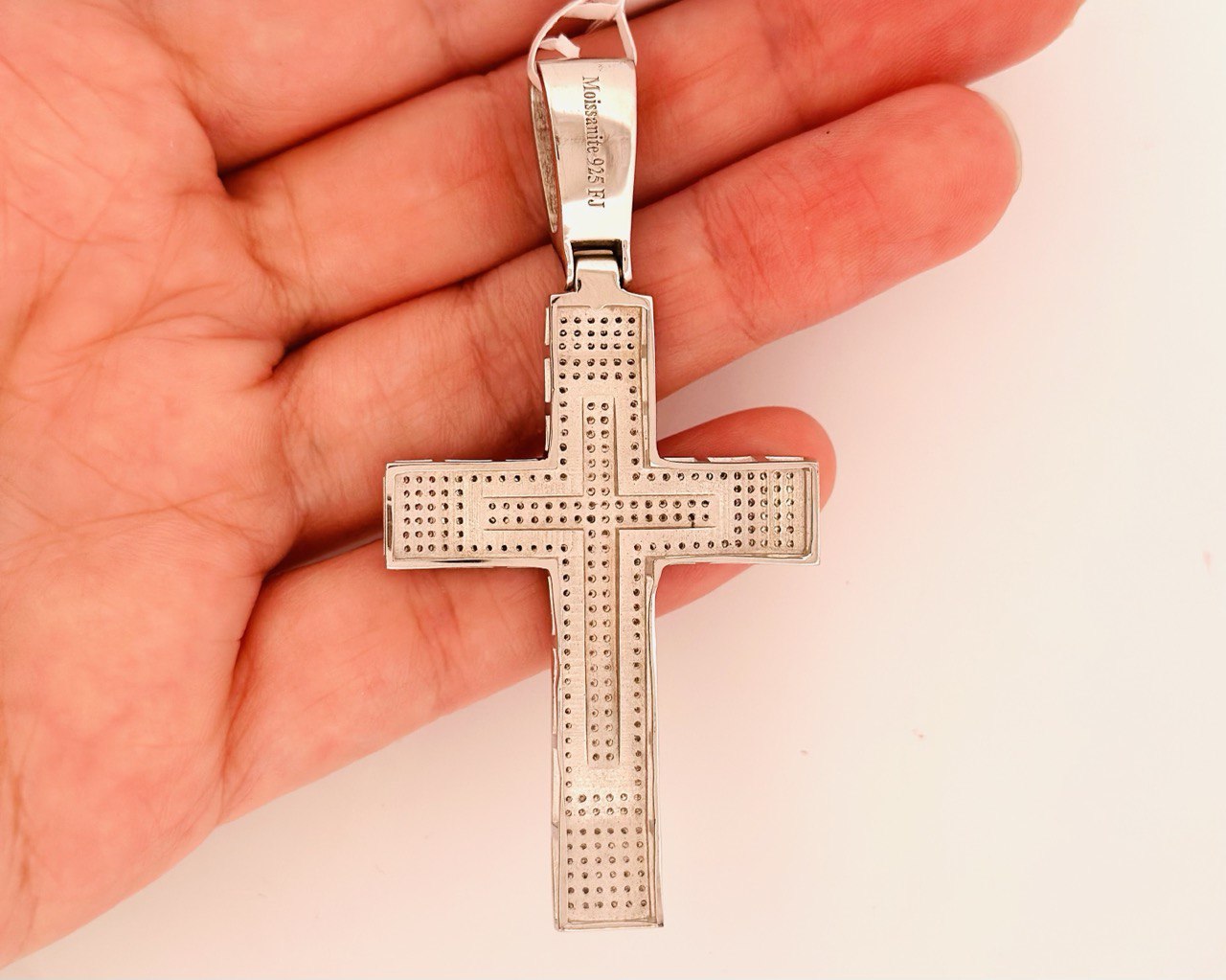 Sterling Silver Cross Pendant with VVS Moissanite - 2.65 Carat