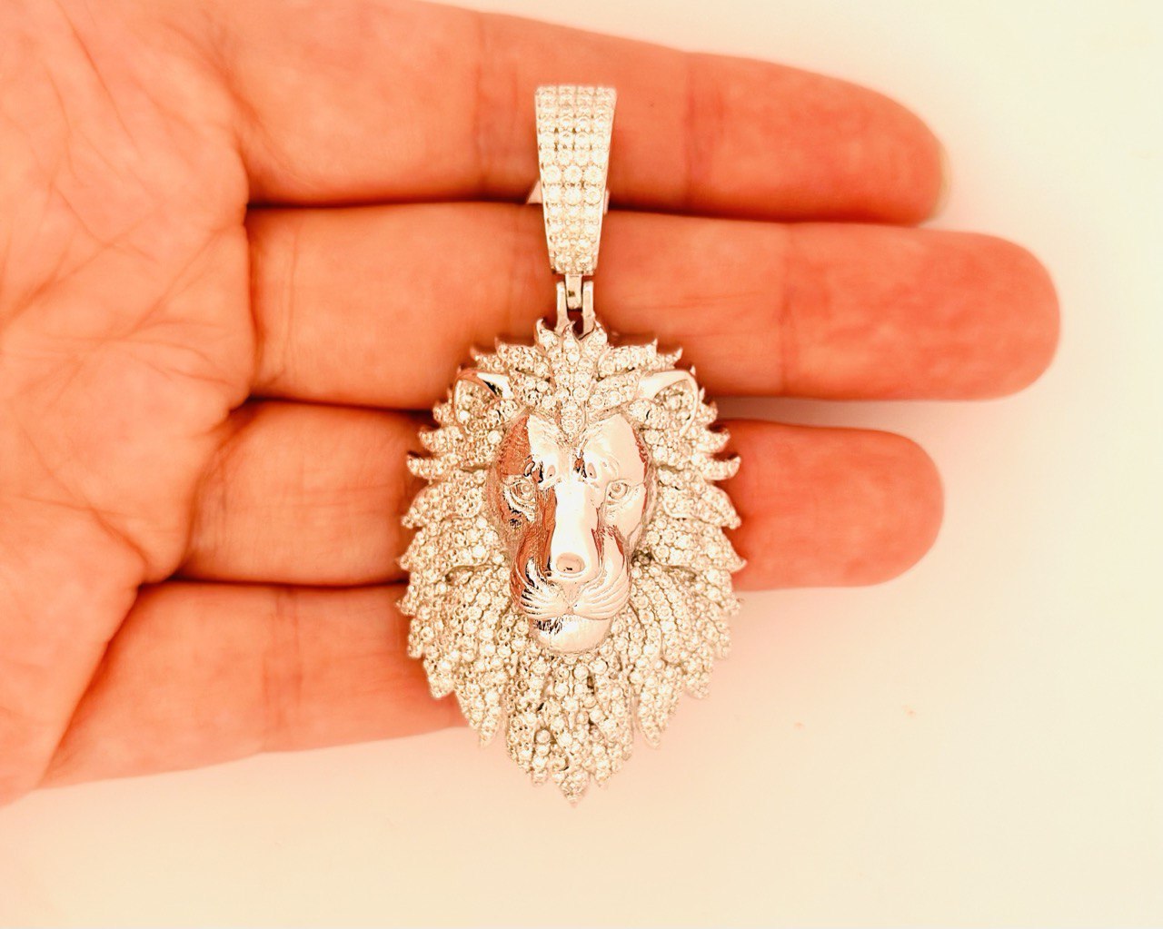 Sterling Silver VVS Moissanite Lion Pendant - 4.24 CT