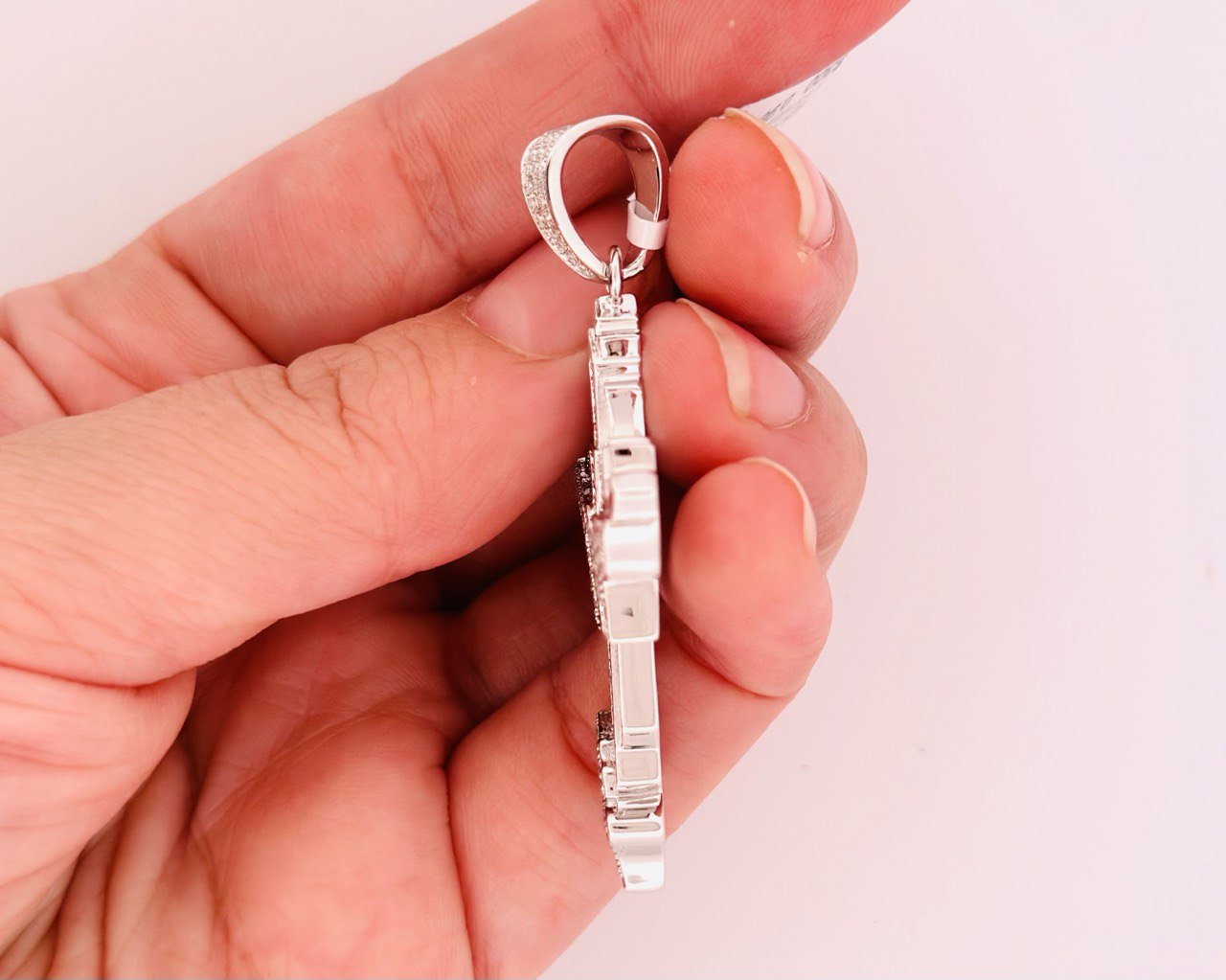 Sterling Silver Cross Pendant with VVS Moissanite - 0.96 Carat