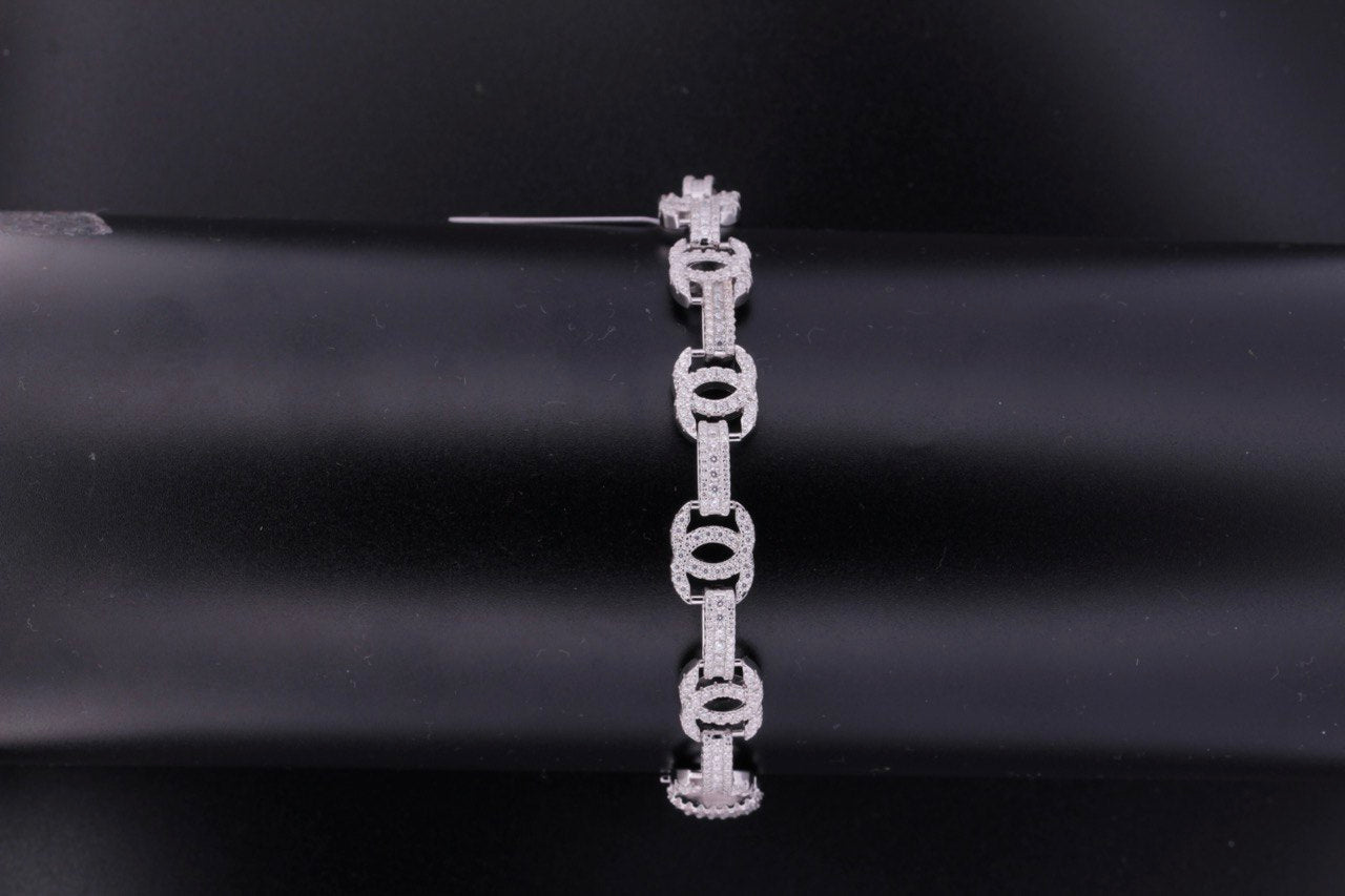 Sterling Silver Sleek Design Bracelet - 4.6mm, 5.65CT VVS Moissanite