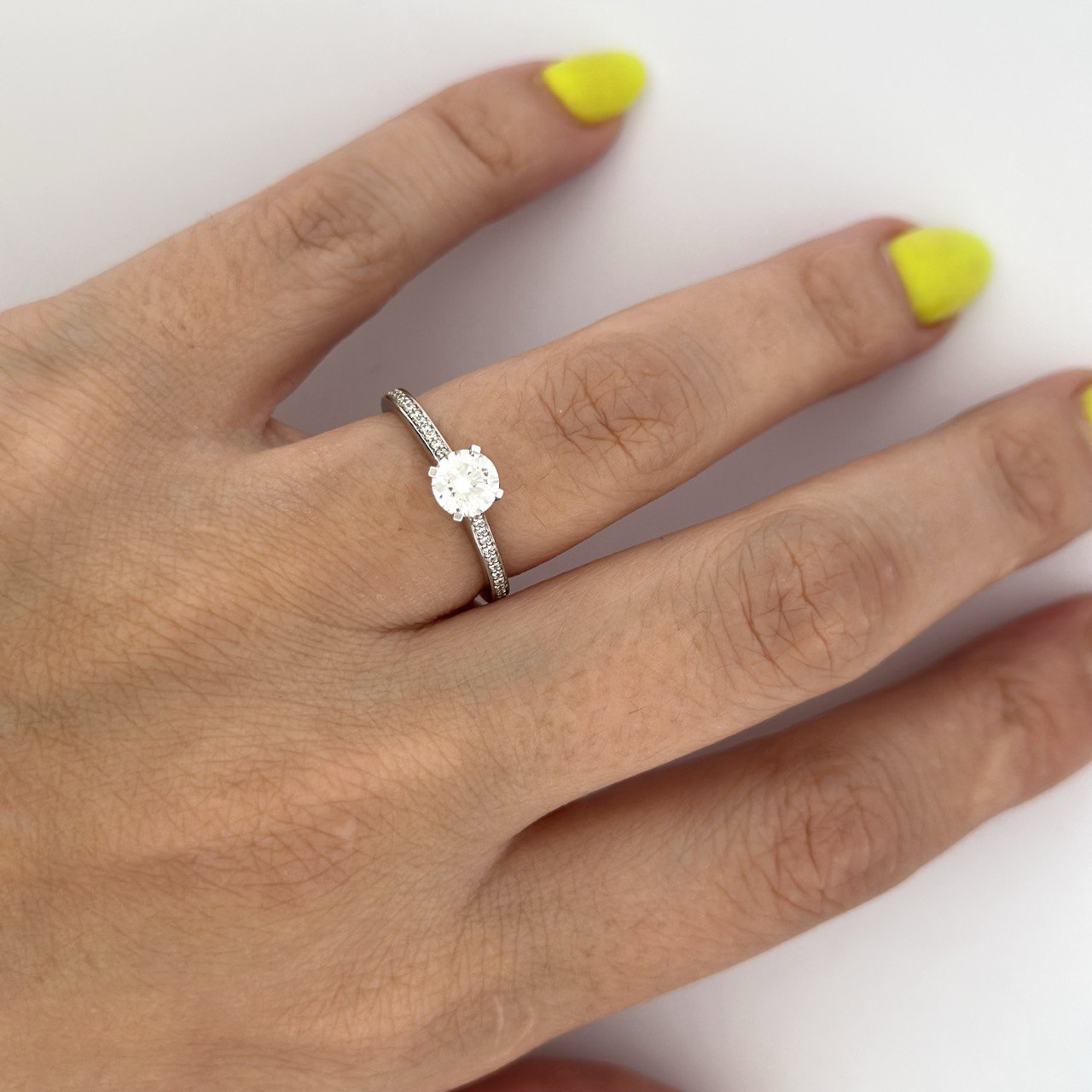 14K White Gold Solitaire Engagement Ring - 0.77ctw