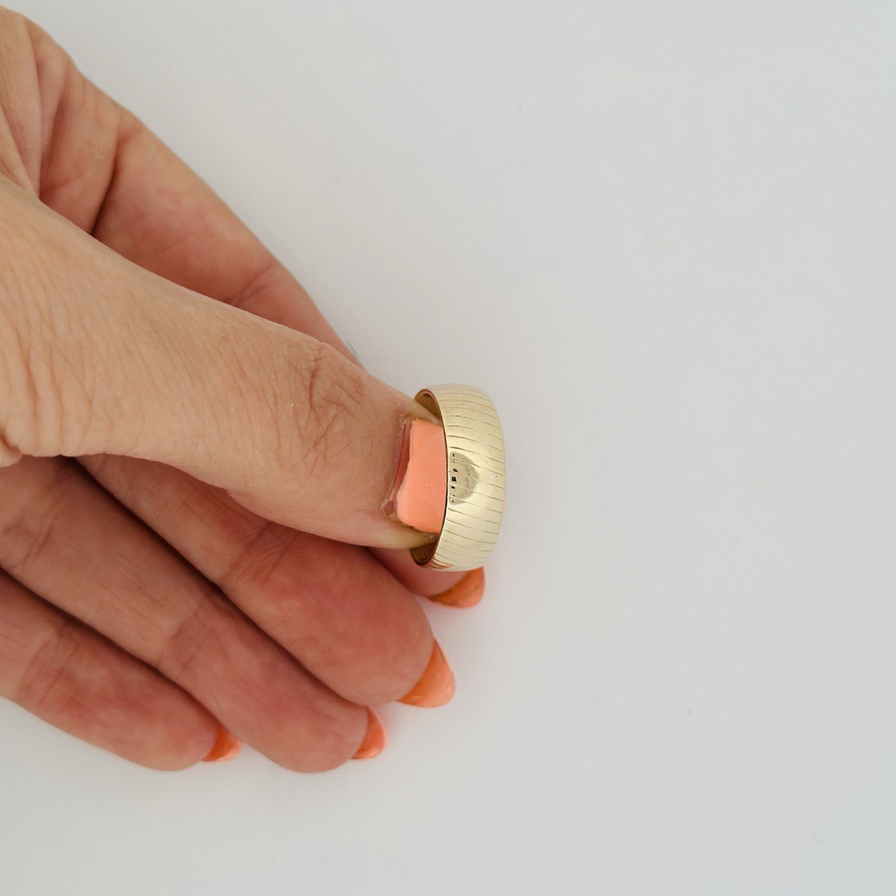 14K Yellow Gold Solid Band – 7MM