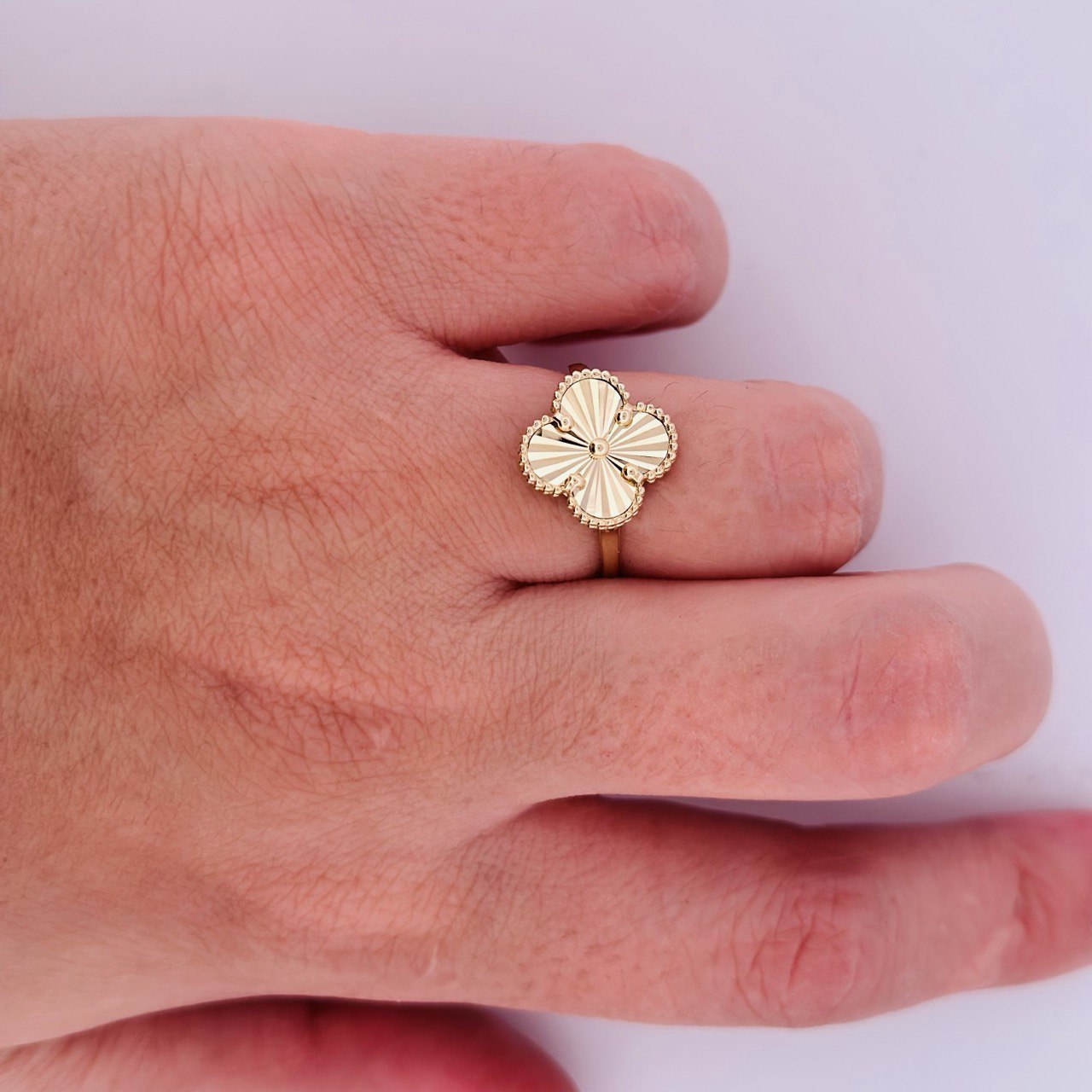 14K Gold Fancy Design Ring - Lightweight Elegance