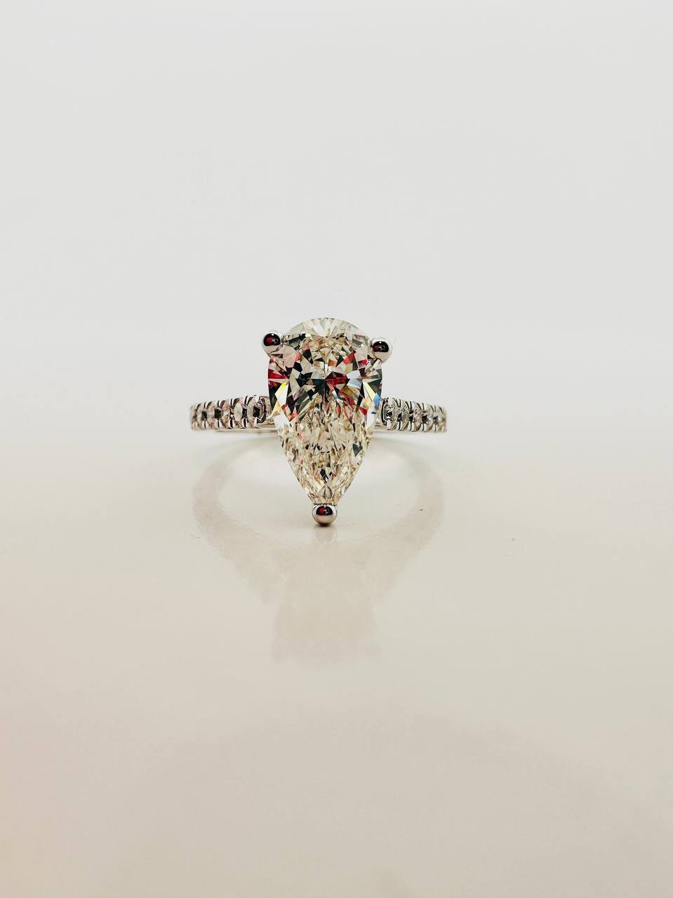 14K 2carat Pear Shape LG Diamond Engagement Ring
