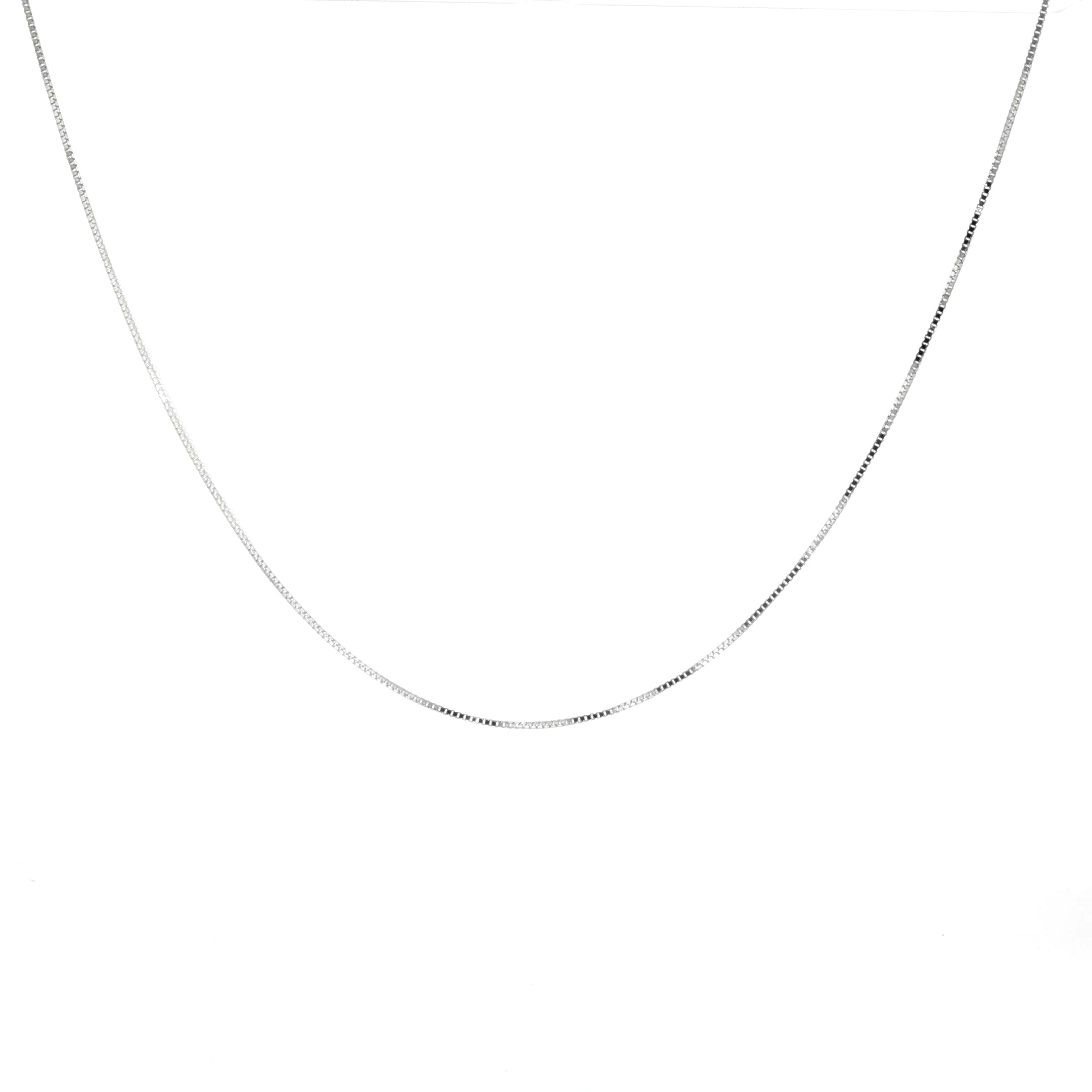 Classic 14K White Gold Box Link Chain Necklace.