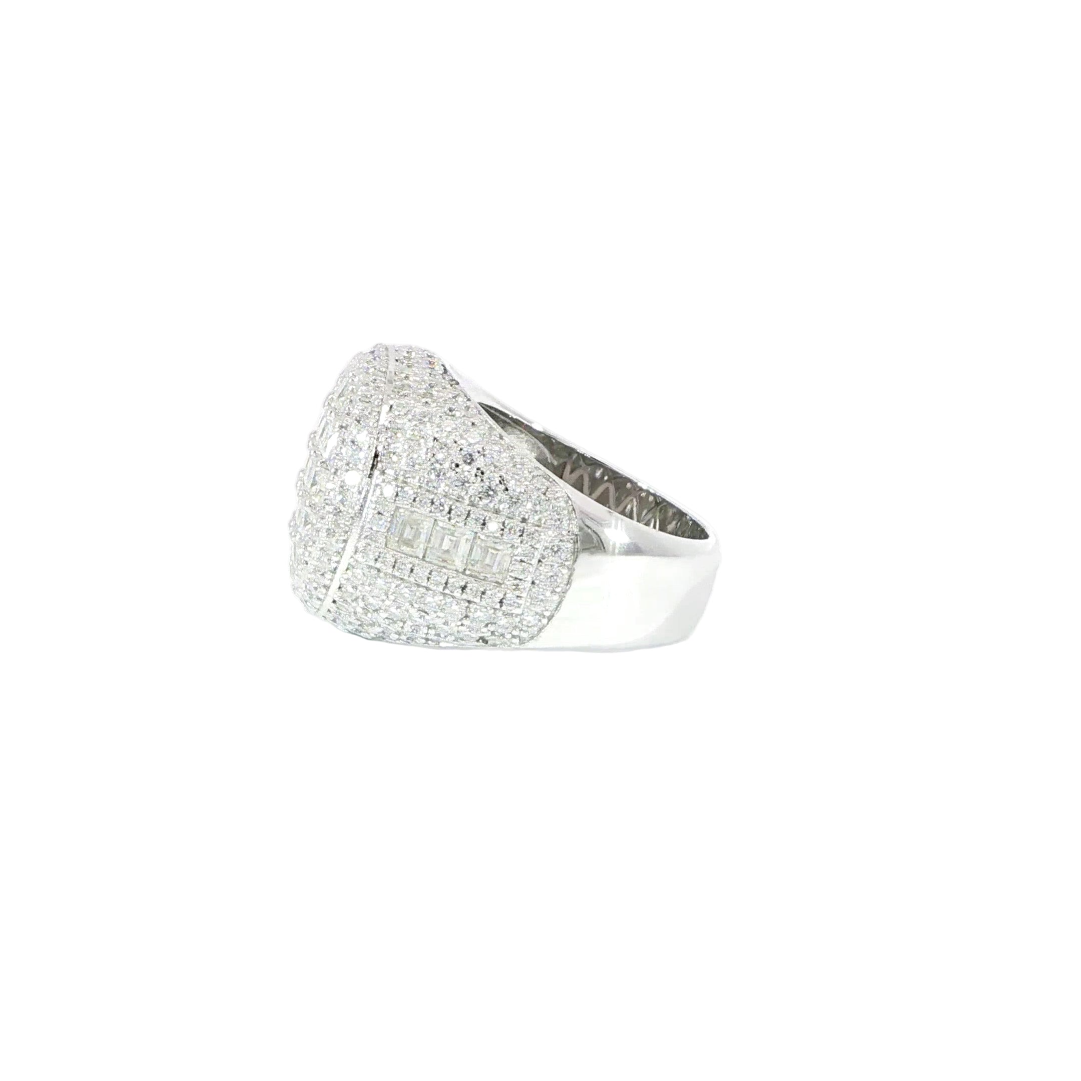 Side rounded silver cluster statement ring