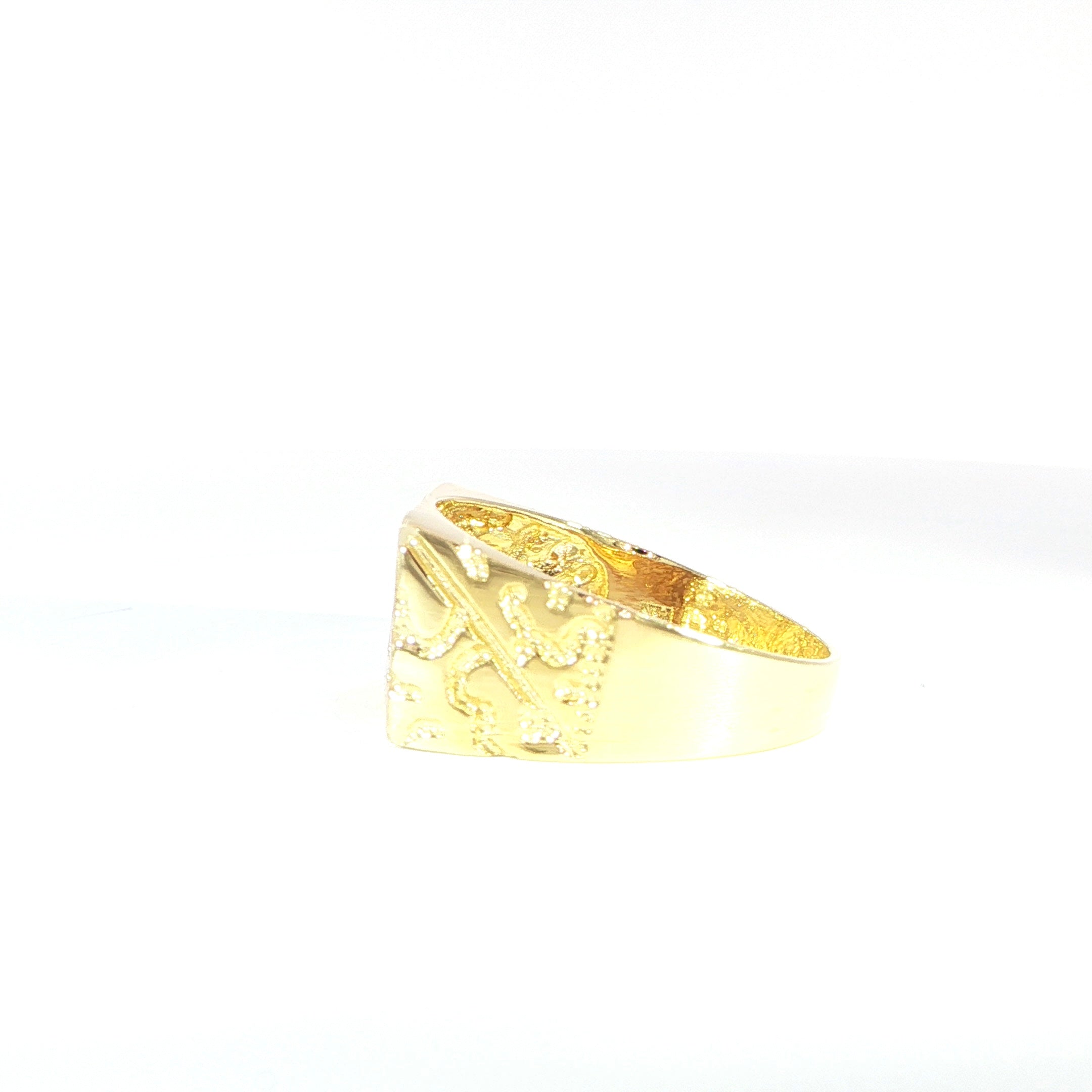Classic nugget-style ring crafted in solid yellow gold side profile