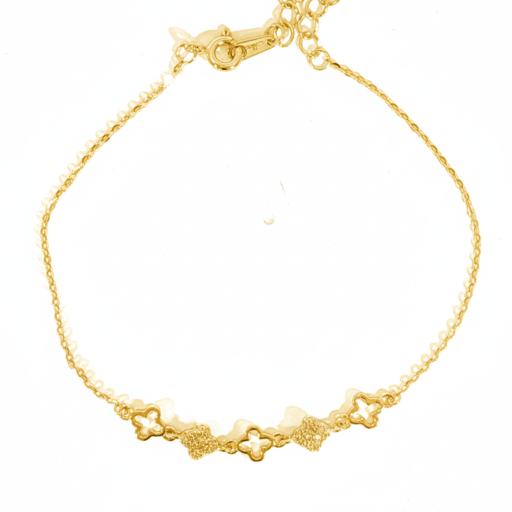 Elegant sterling silver bracelet with clover stations