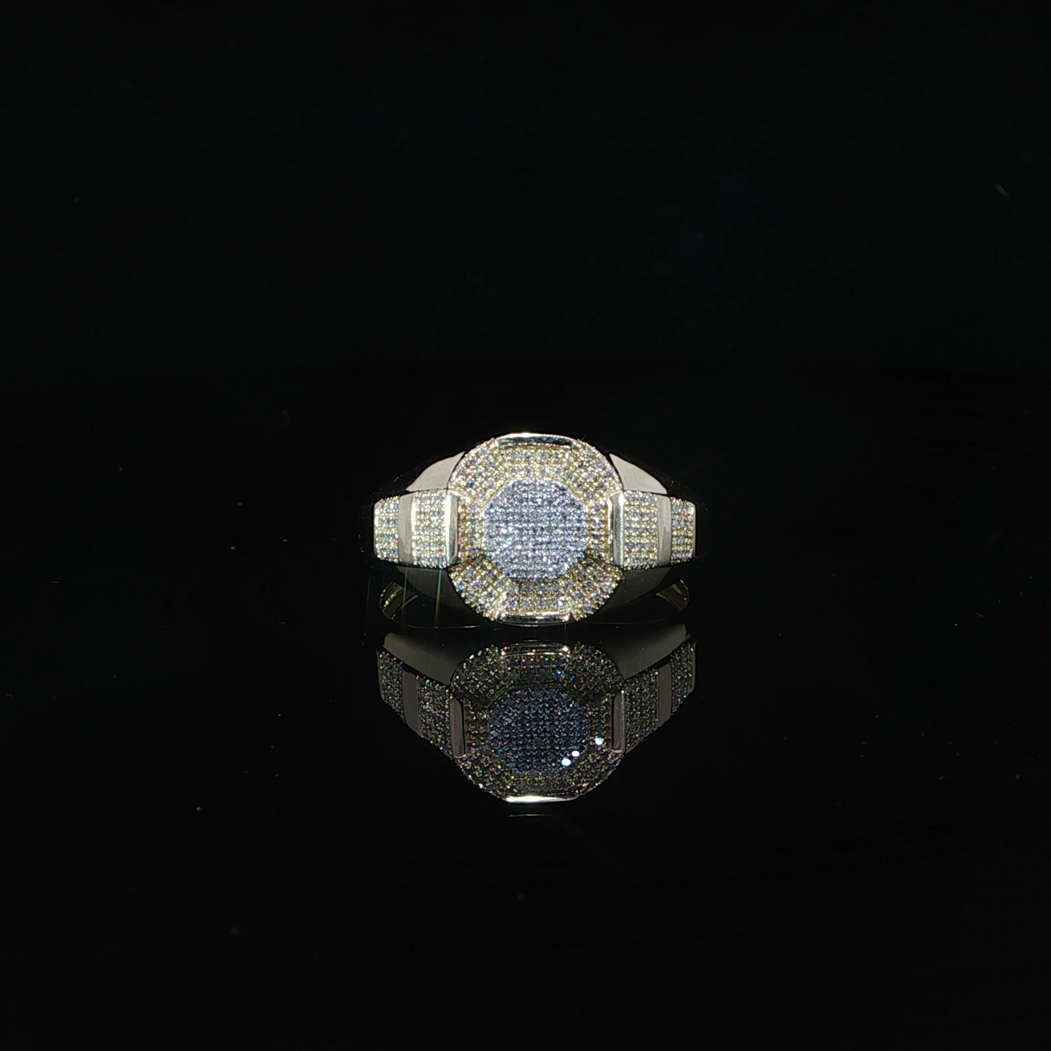 Men's 10K yellow gold natural diamond round cluster signet ring with 0.24 CTW