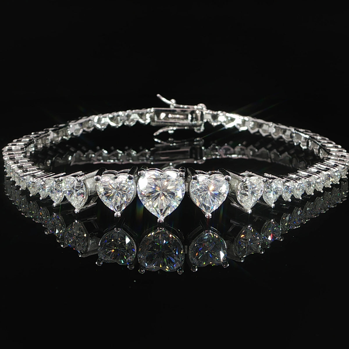 925 sterling silver VVS moissanite graduated heart tennis bracelet