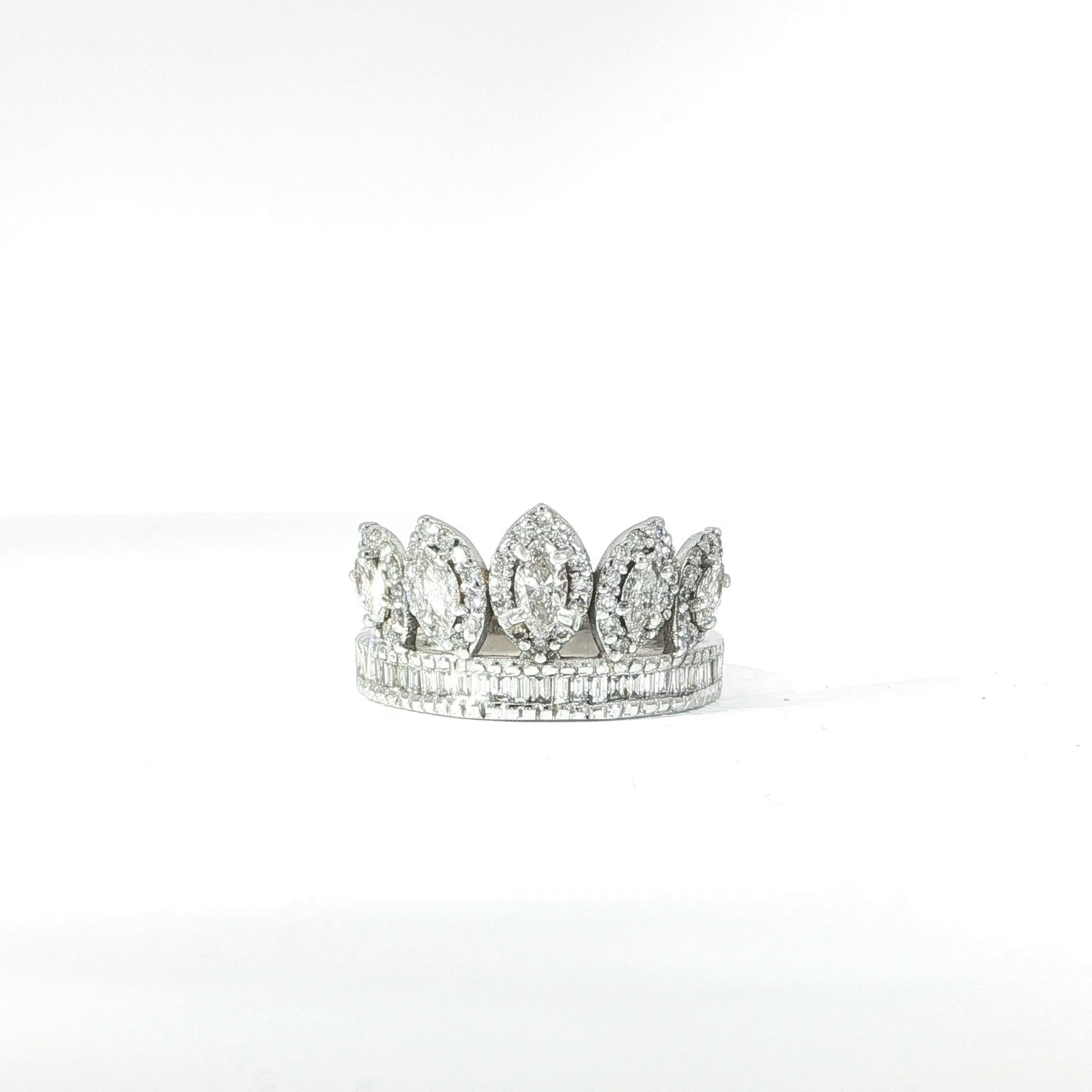 14K White Gold Crown-Style LG Diamond Ring – 2ctw