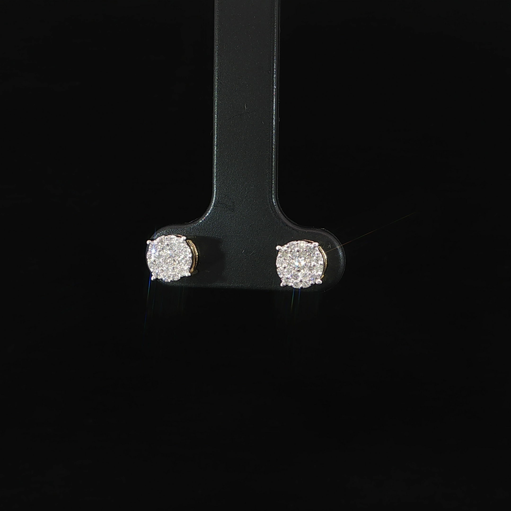 10K Yellow Gold Round Cluster Stud Earrings – 0.26 CTW