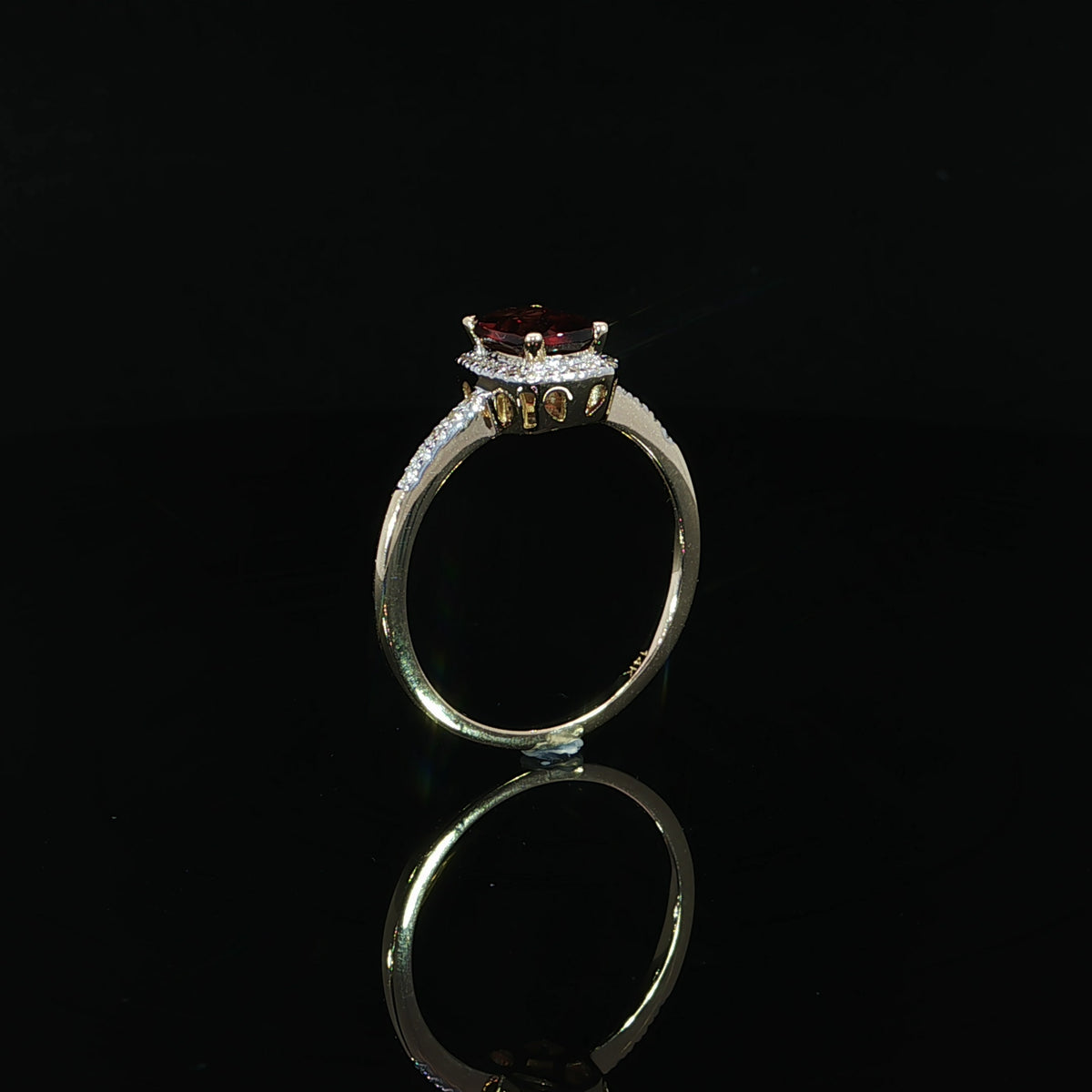 14K Yellow Gold Natural Garnet & Diamond Ring