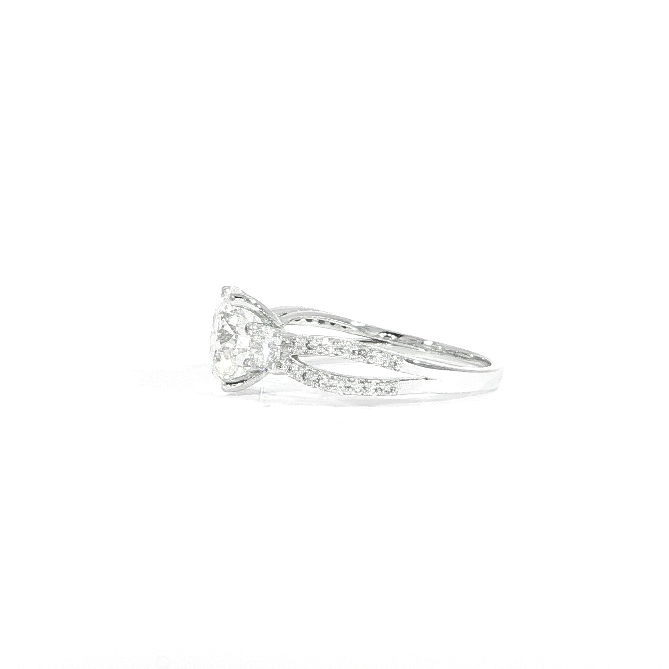 14K Split Shank Round Diamond Ring Design