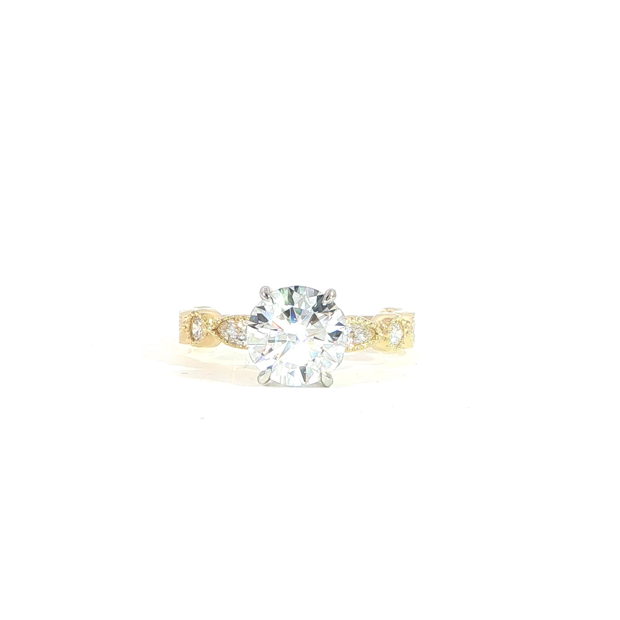 14K Round Diamond Vintage-Inspired Ring