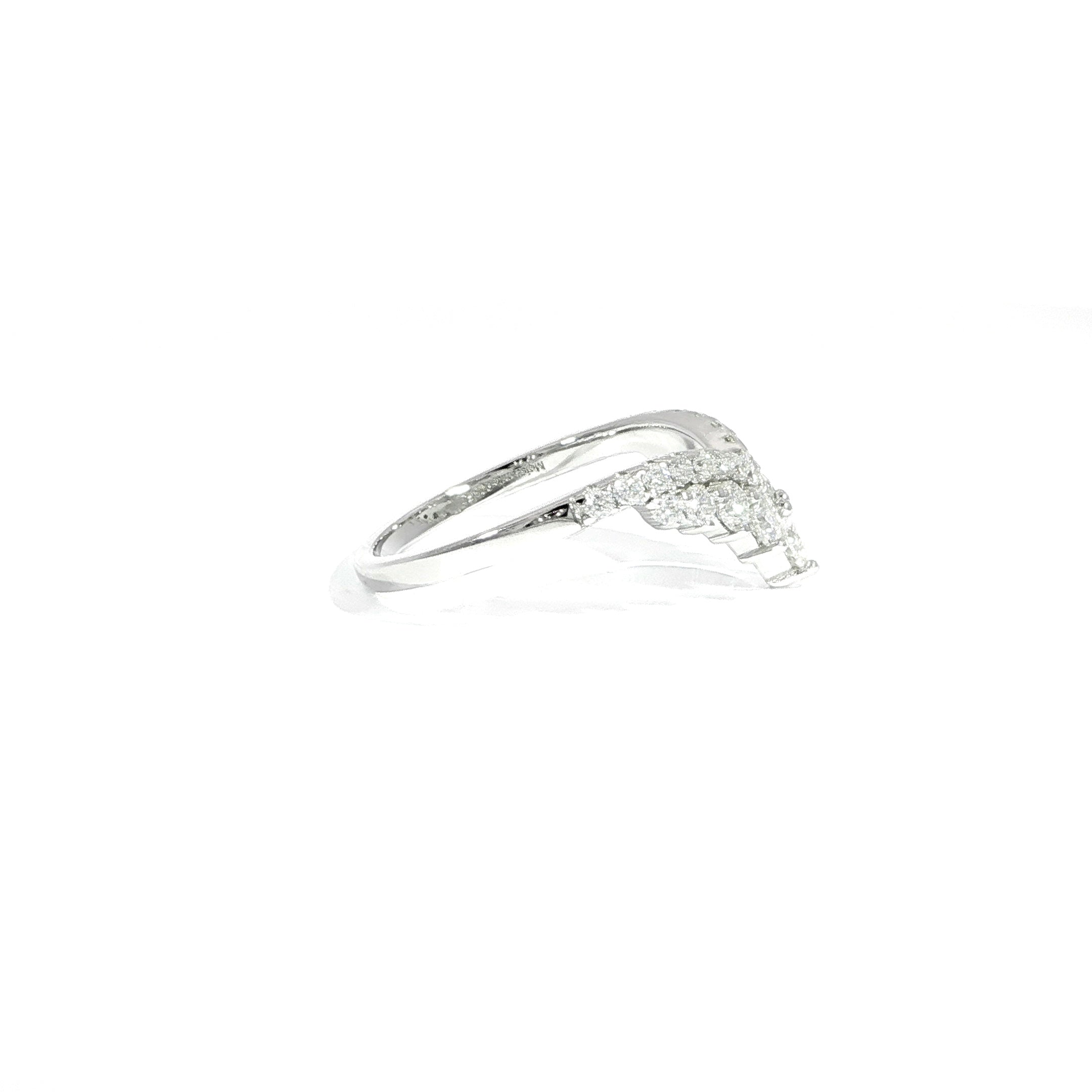 Sterling Silver V-Shape Cluster Moissanite Ring