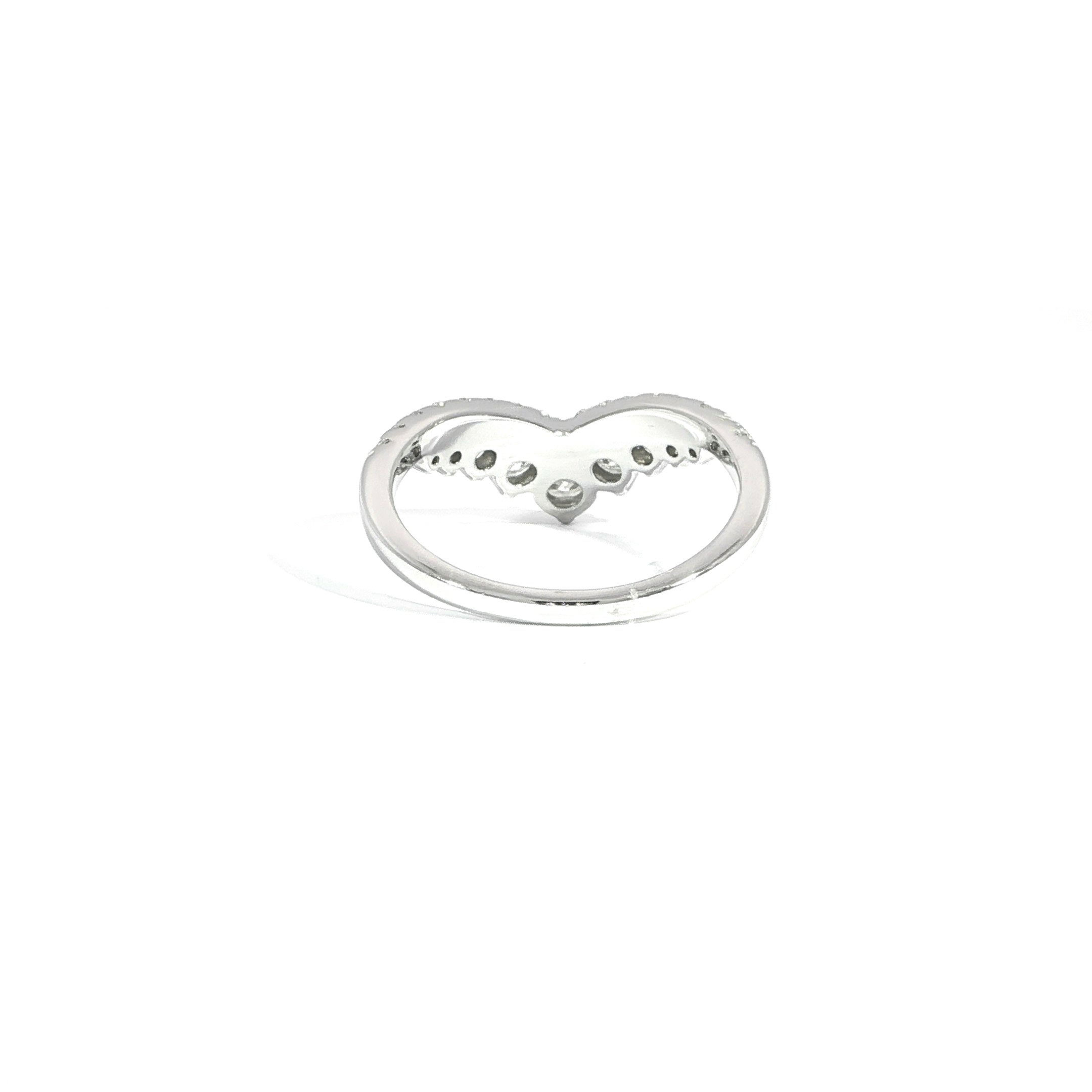 Sterling Silver V-Shape Cluster Moissanite Ring
