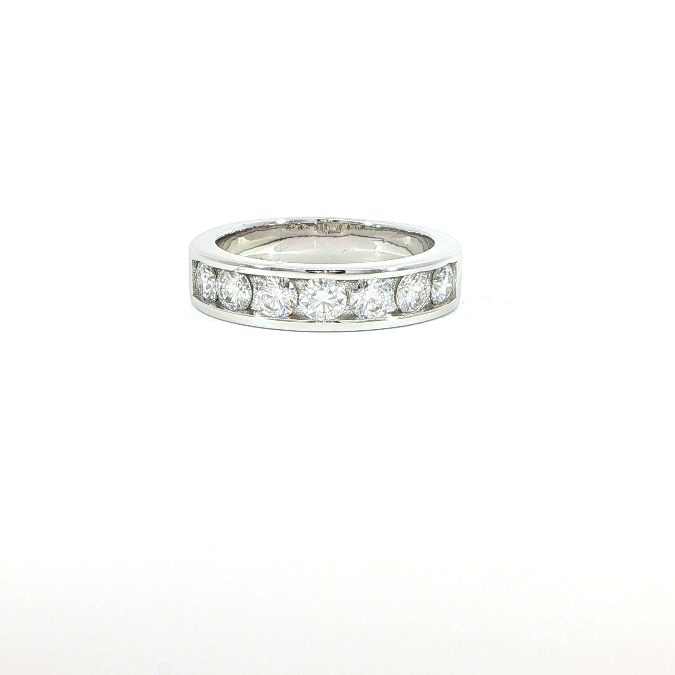 925 Sterling Silver VVS Moissanite 3mm Band