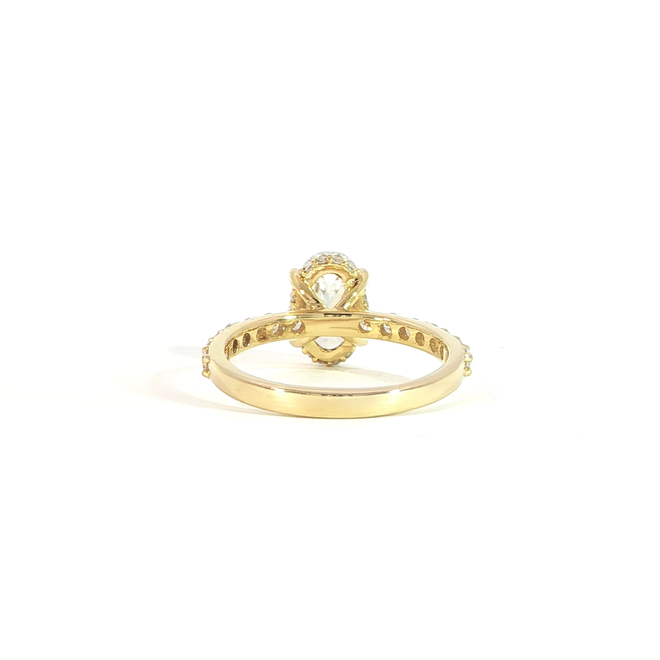 Luxury oval-cut lab-grown diamond engagement ring
