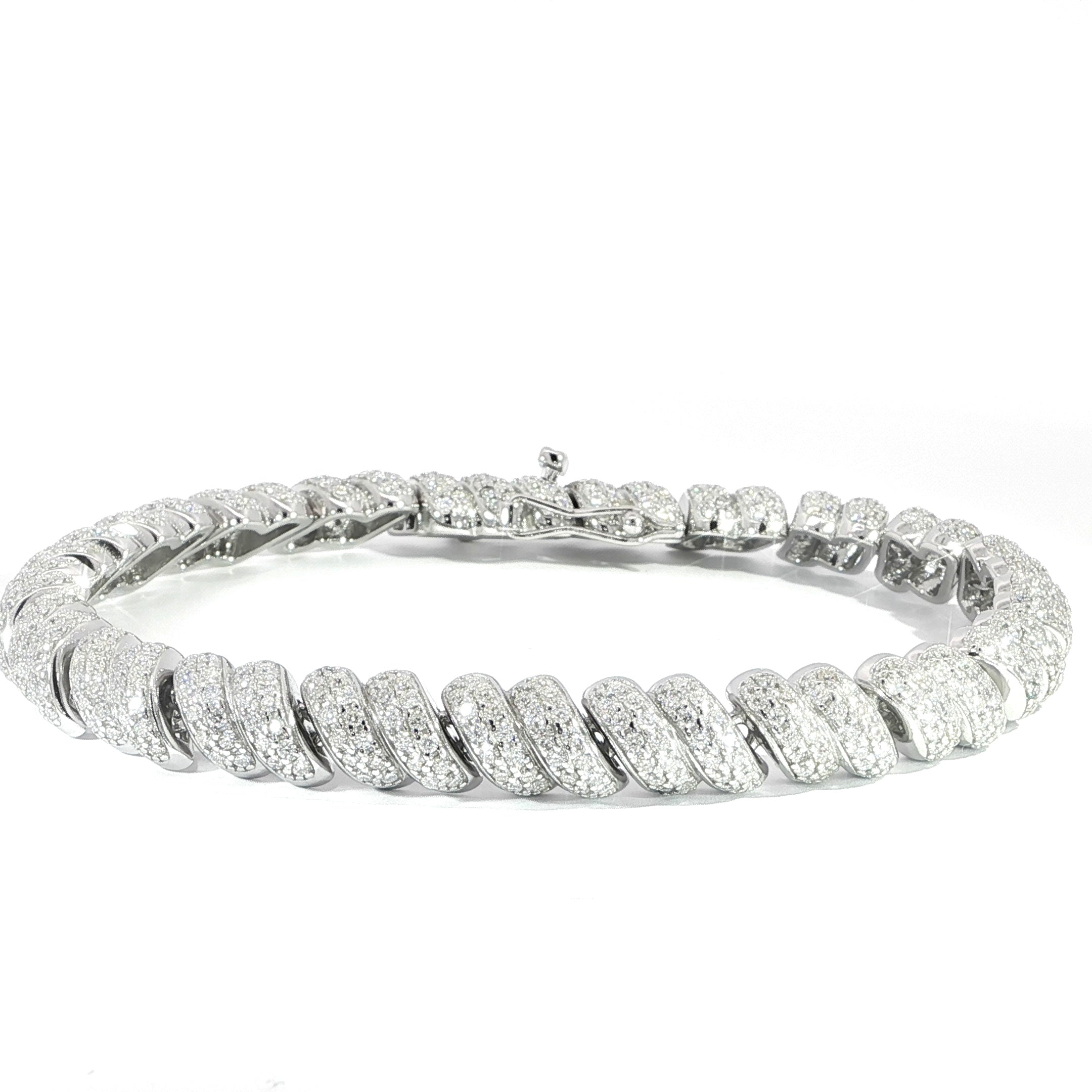 Elegant moissanite twist link bracelet crafted in 925 sterling silver