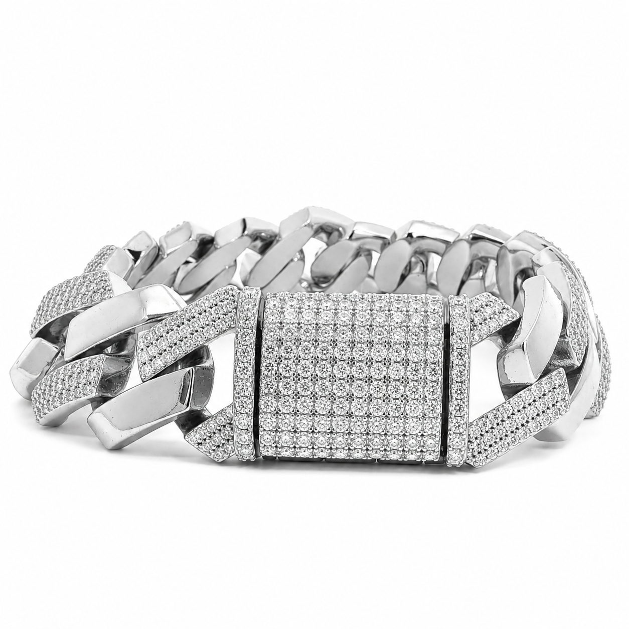 Premium sterling silver Cuban bracelet with pavé detailing.
