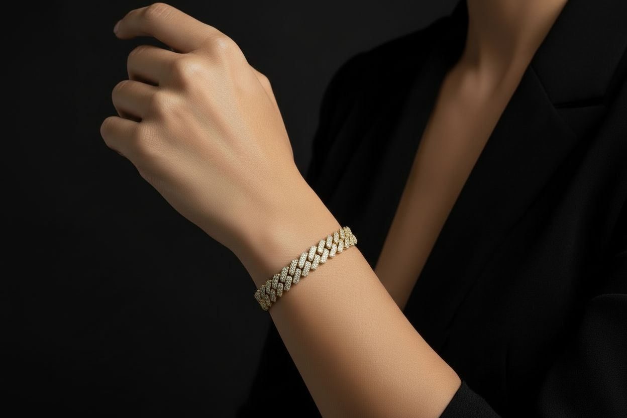 925 sterling silver Miami Cuban link bracelet with VVS moissanite pavé-set stones and iced-out finish.