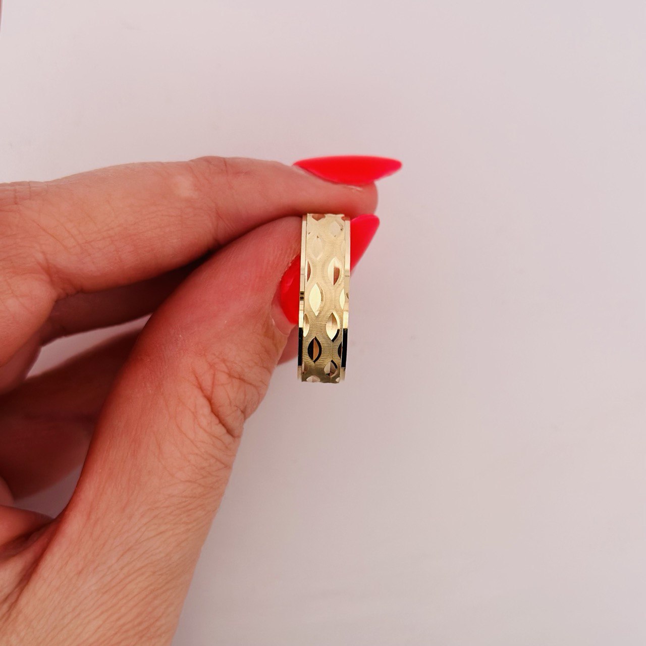14K Yellow Gold Textured Band