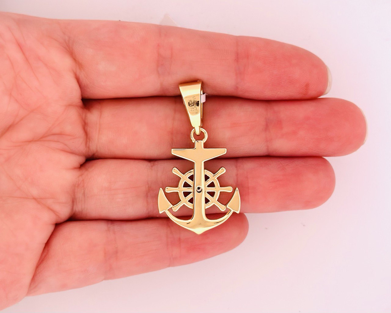 Sterling Silver Anchor Pendant with VVS Moissanite - 0.75 Carat
