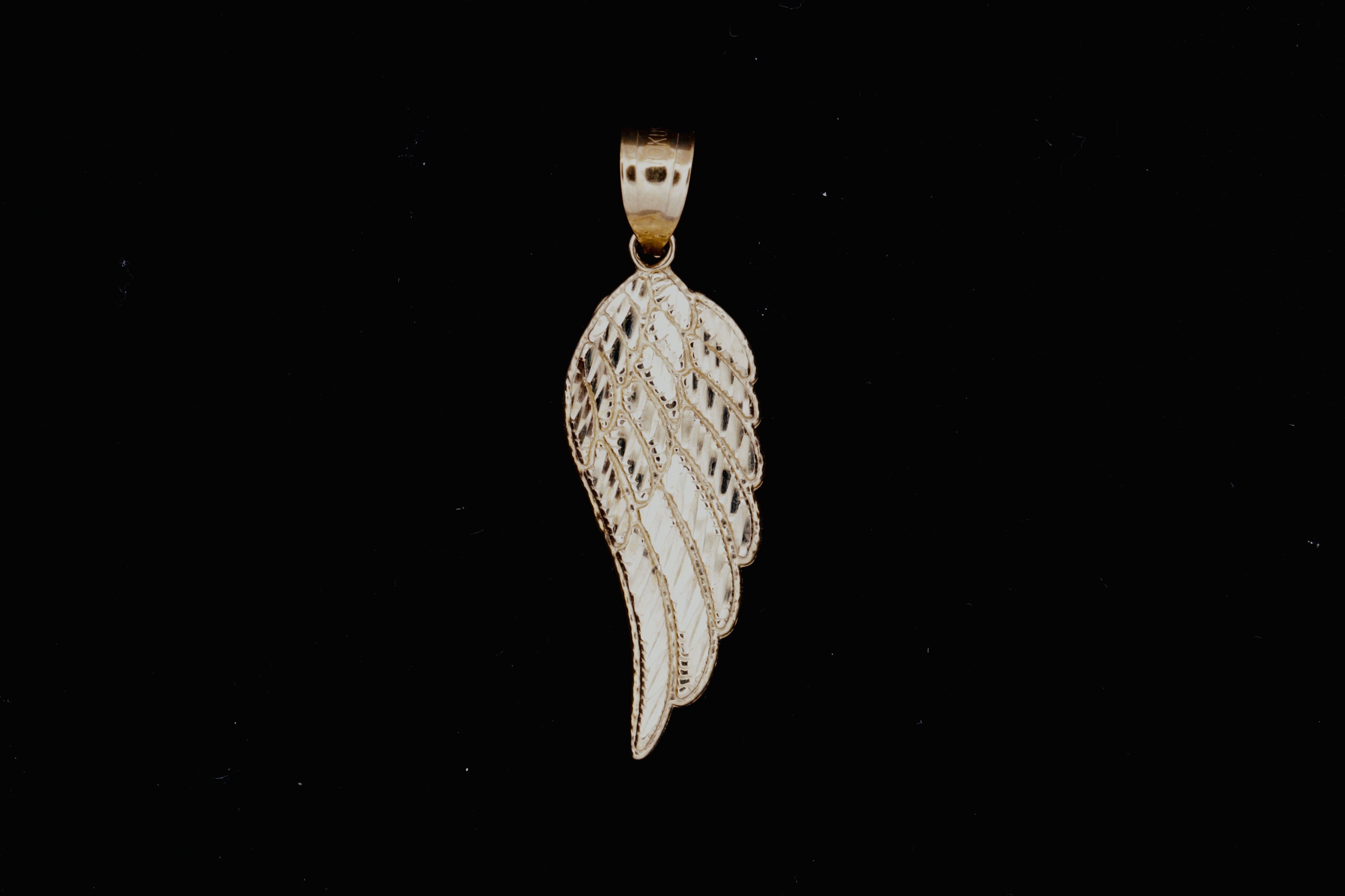 10K Angel Wing Pendant