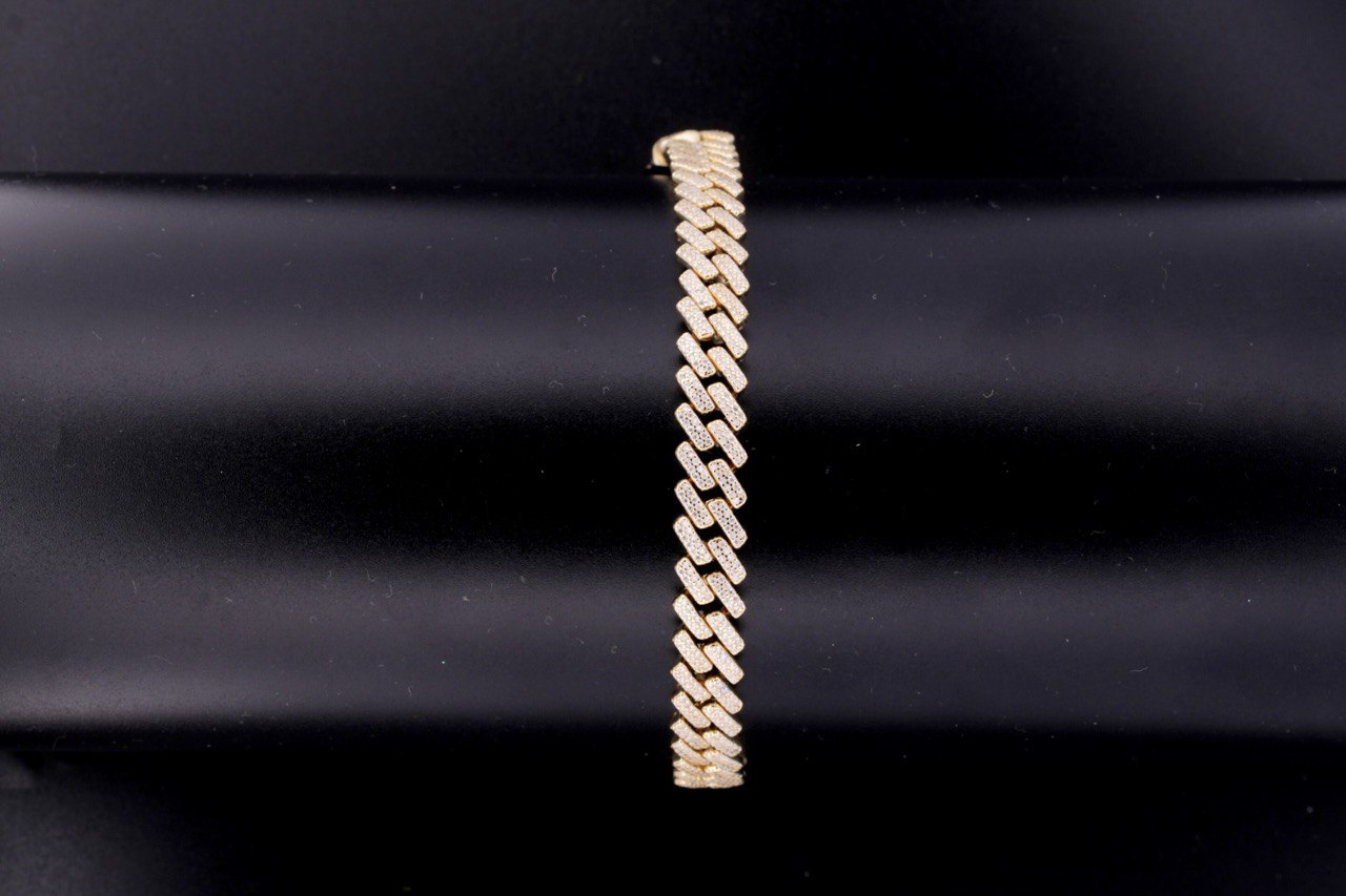 Sterling Silver Miami Cuban Bracelet - 3.84CT VVS-D Moissanite, 8MM