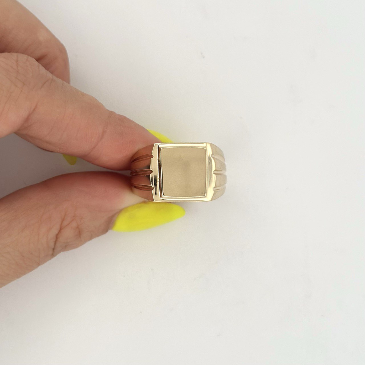 14K Yellow Gold Men’s Ring - 13.5MM