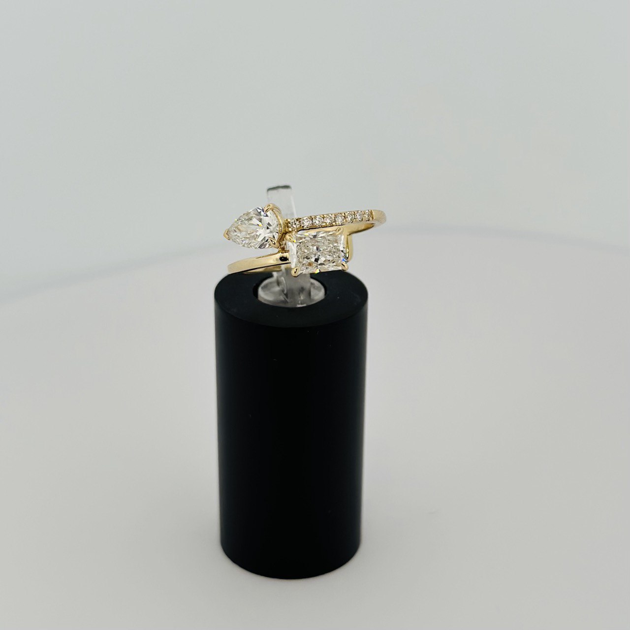 14K Gold Designer Diamond Ring - 1.52ctw