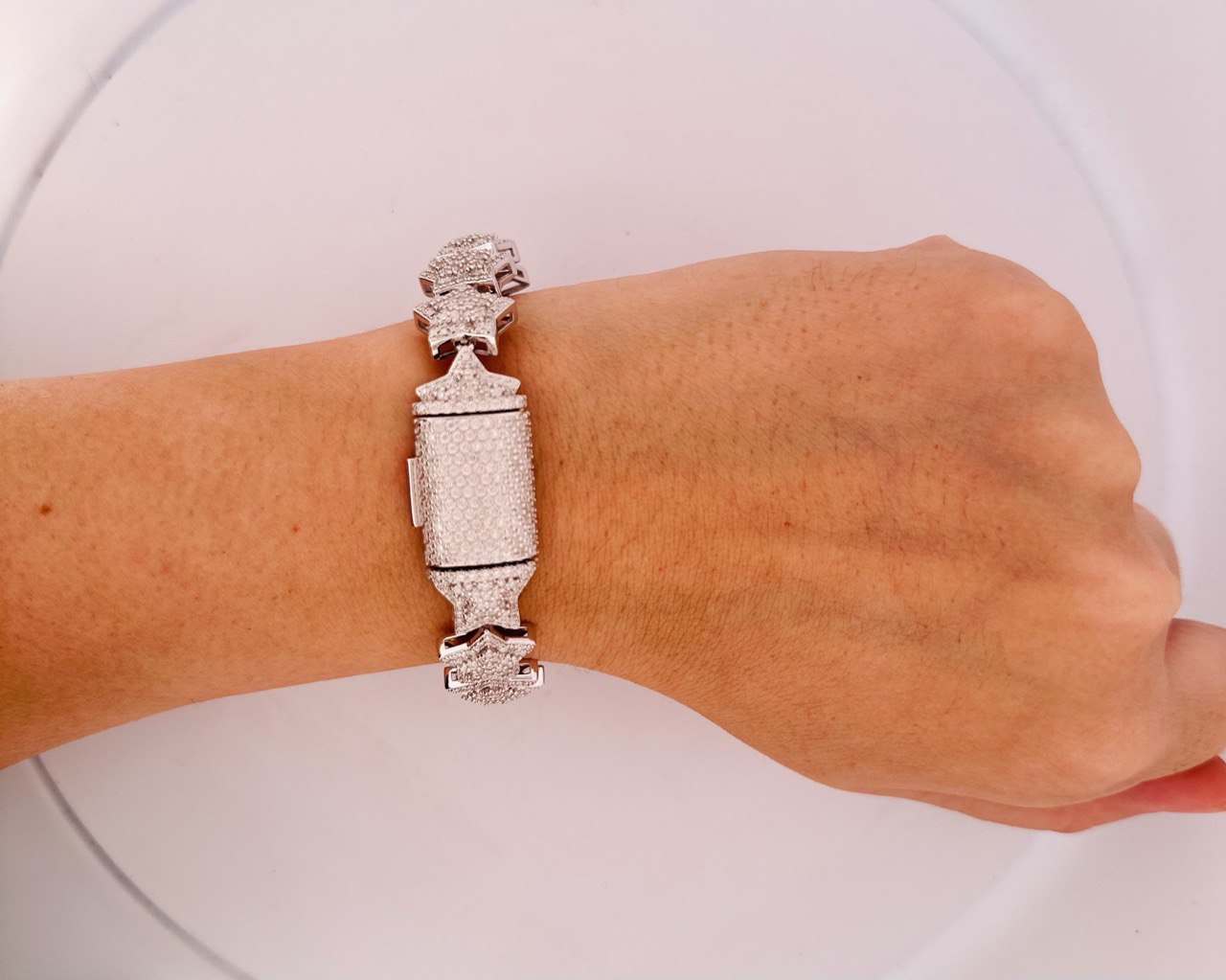 Sterling Silver Star-Shaped Bracelet - 13mm, 6.54CT VVS Moissanite