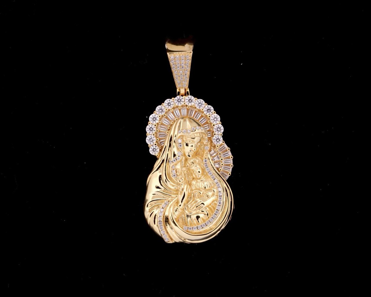 Sterling Silver Virgin Mary Pendant with VVS Moissanite - 2.63 Carat