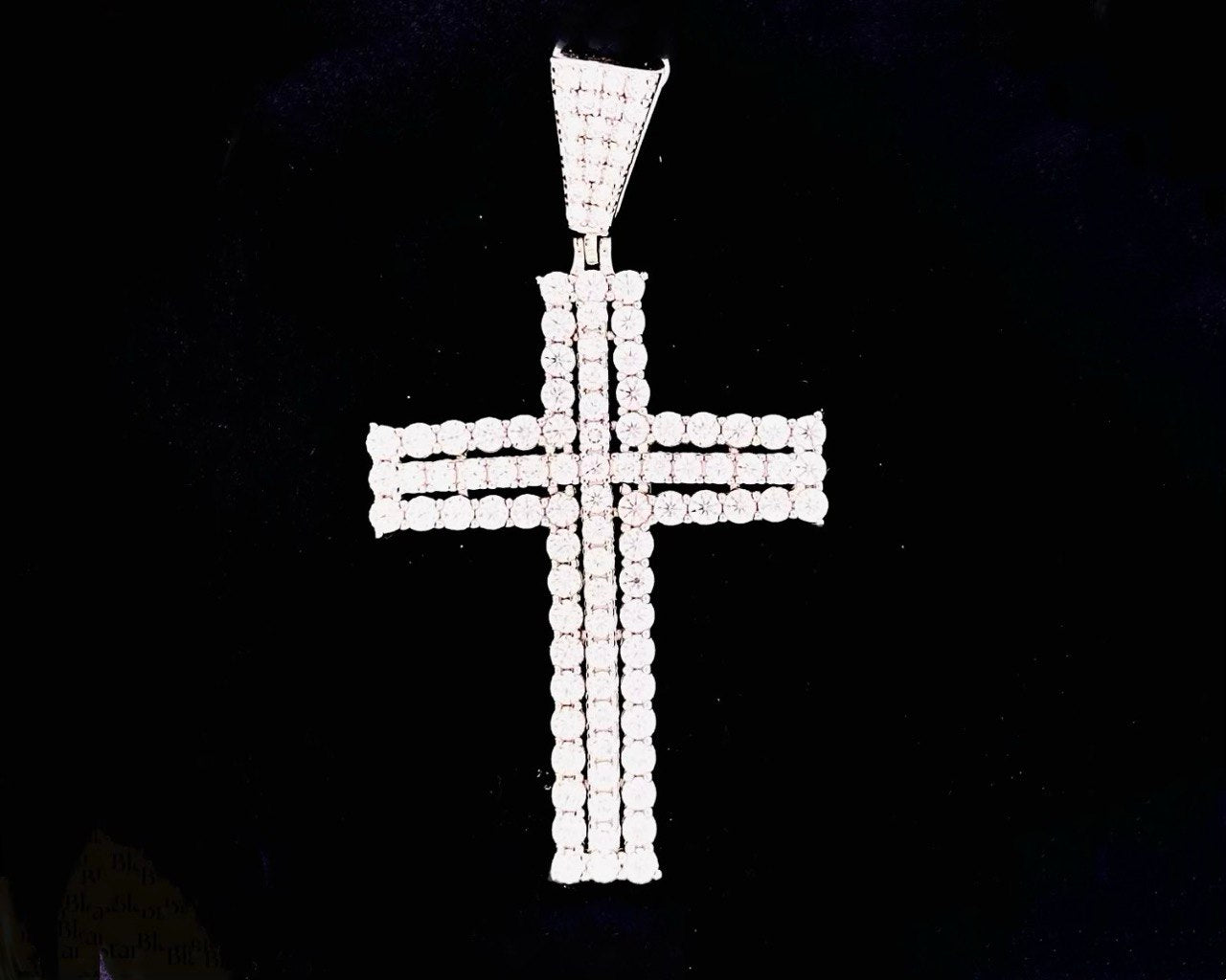 Sterling Silver Cross Pendant with VVS Moissanite - 4.77 Carat