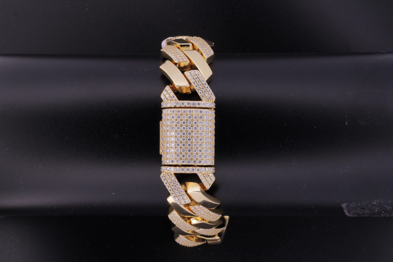 Sterling Silver Solid Miami Cuban Bracelet - 22mm, 10.9CT VVS Moissanite,