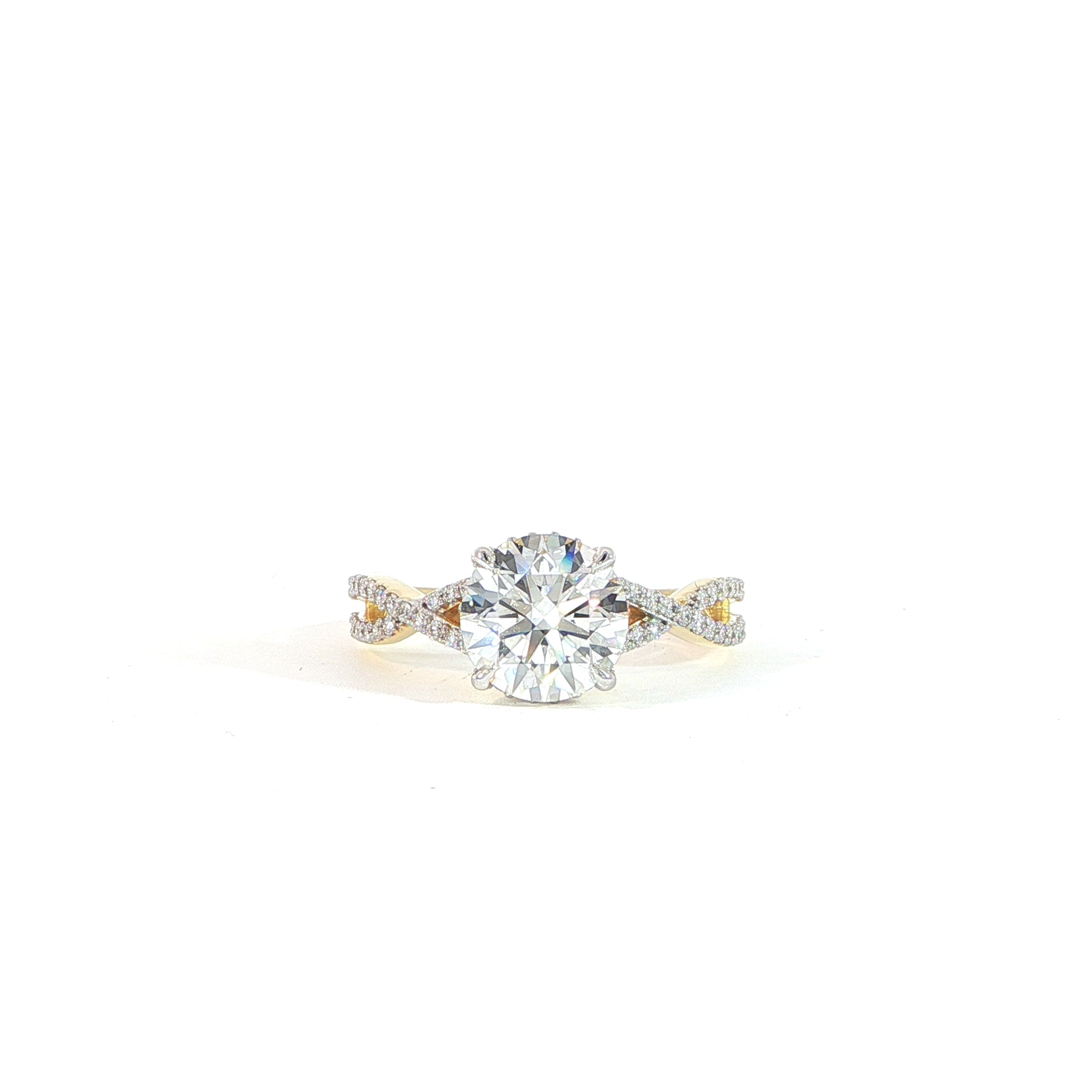 360 detailed video of 14K gold twist band diamond ring with hidden halo and brilliant sparkle